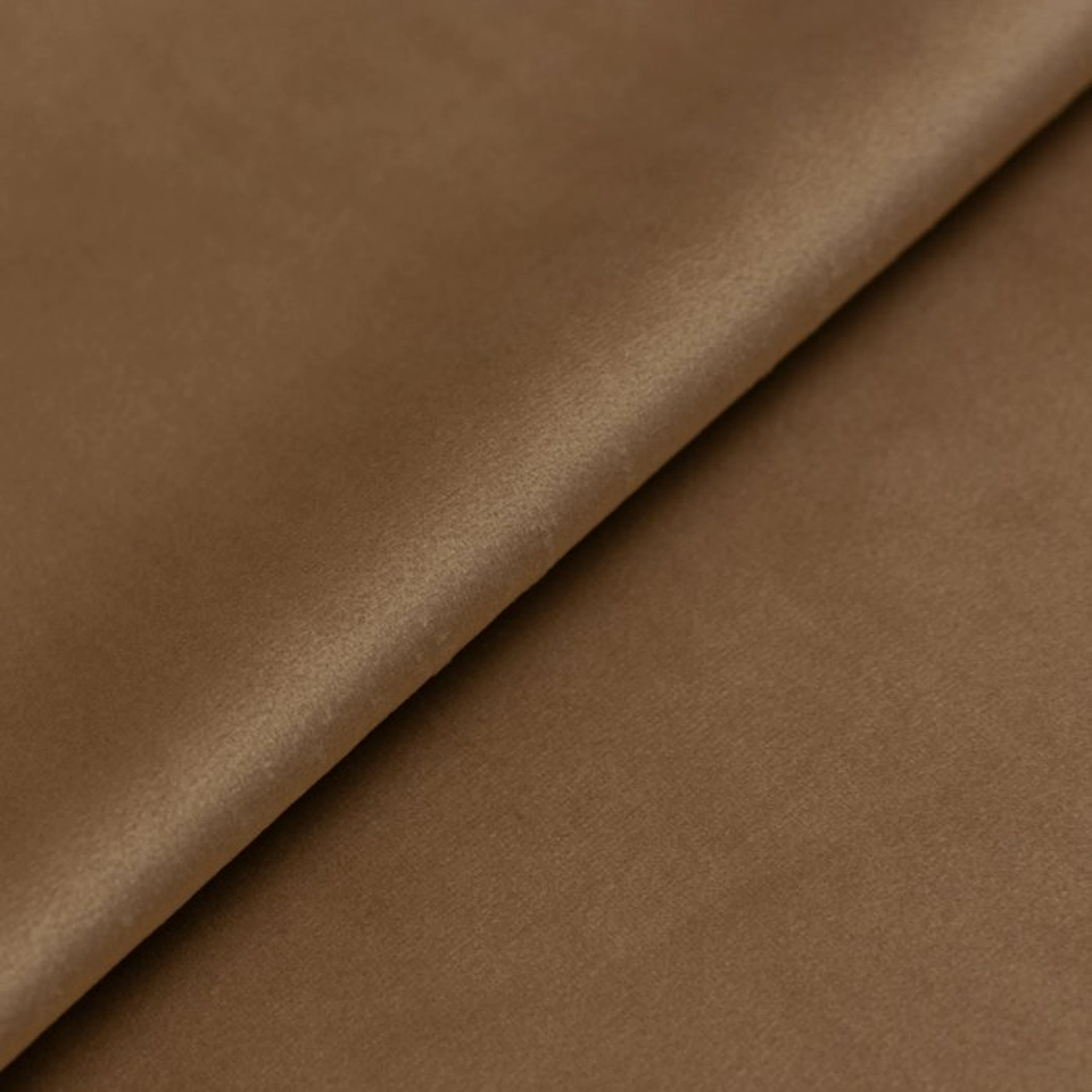 4.00 x 1.40 meters Exclusive high-quality soft velvet...