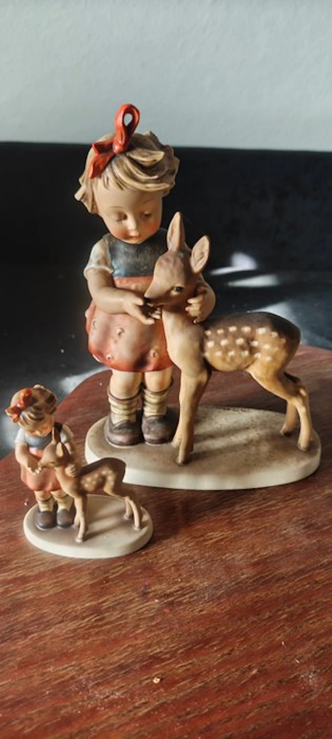 M.I. Hummel - M.I. Hummel - Figure - Mädchen mit Rehkitz - TMK2 (2) - Porcelain