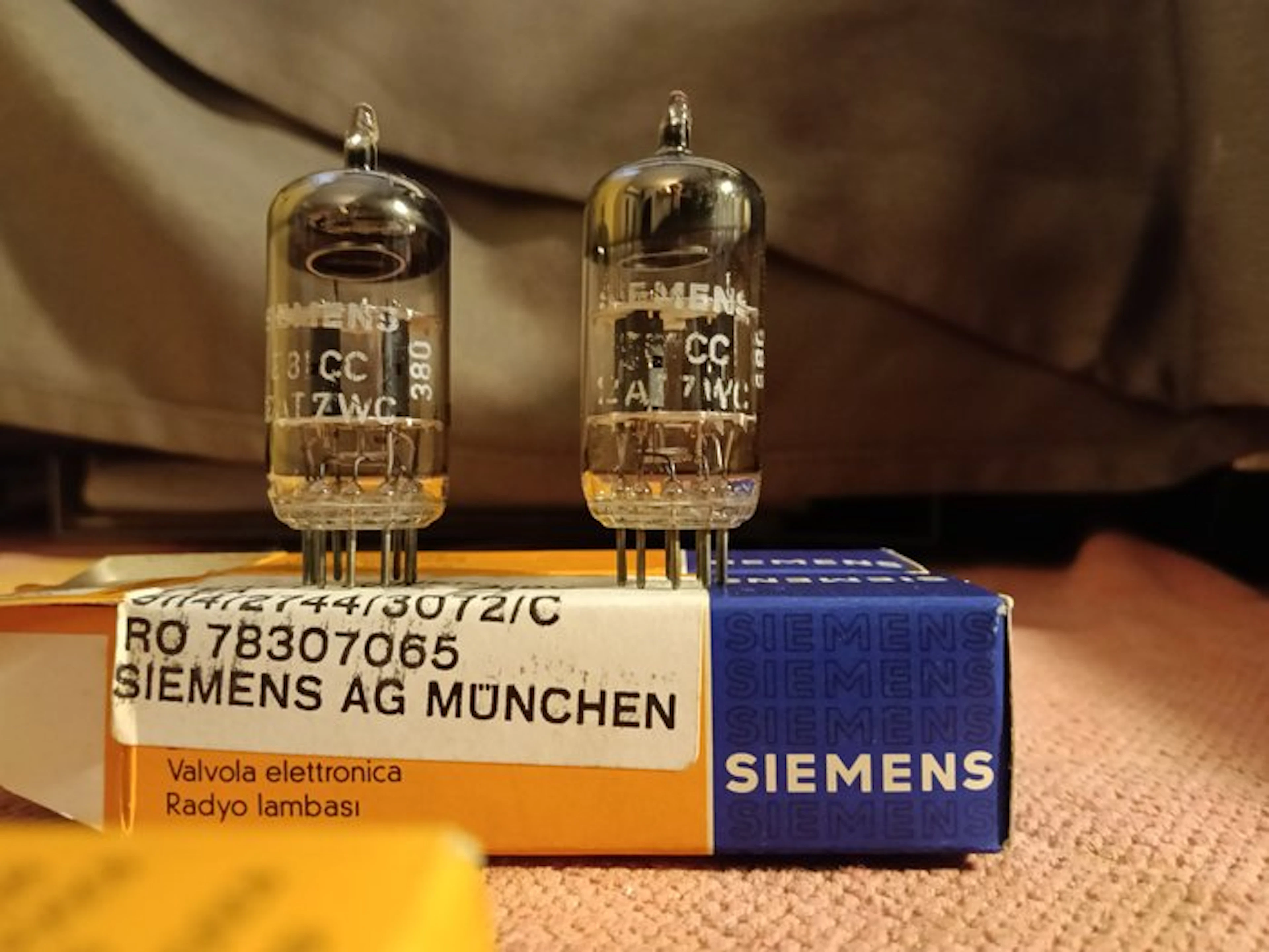 Siemens - E81CC / 12AT7WA 'Matched Pair' Audio component