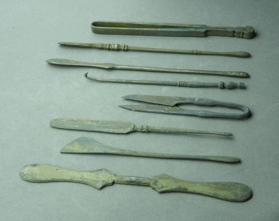Ancient Roman Metal Surgical Instruments – Bronze Replica...