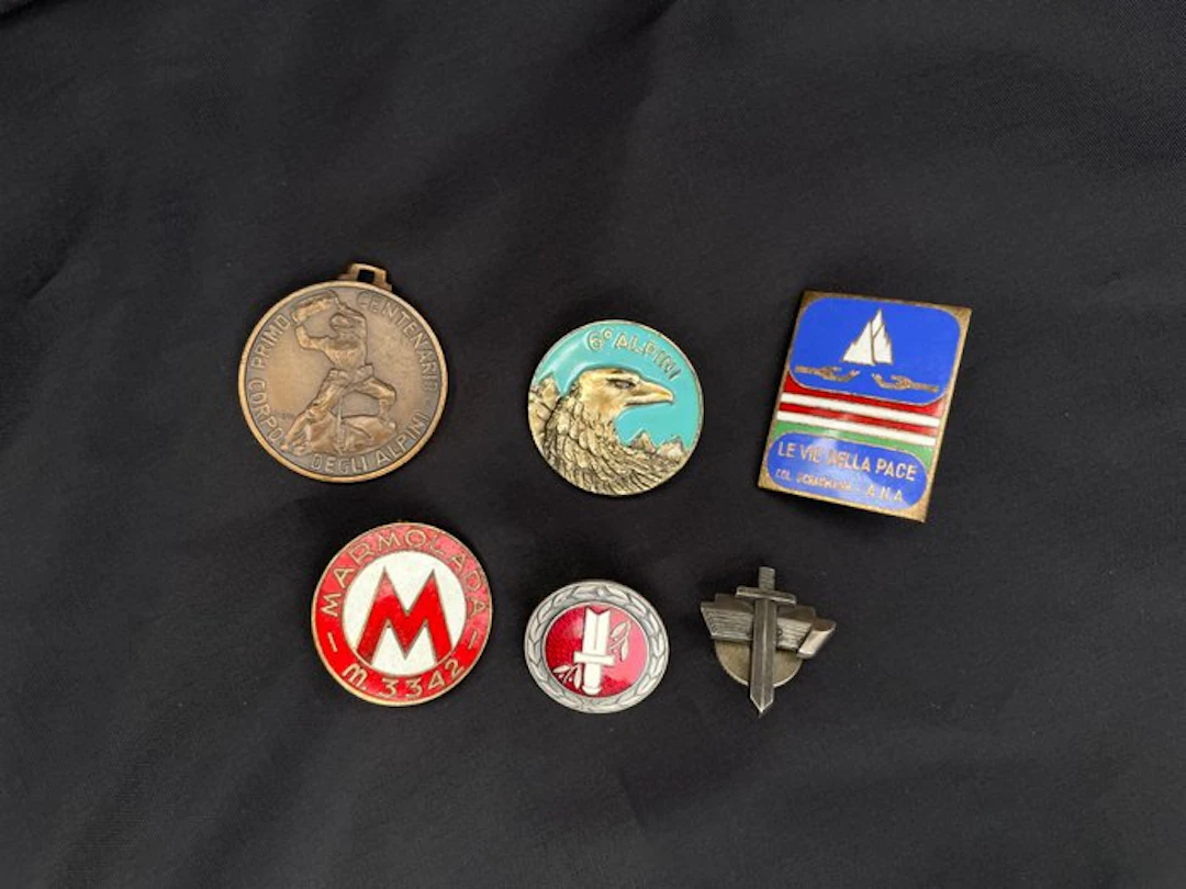Italy - Finland - Set of 6 mountain troops / veterans insignia - Military medal