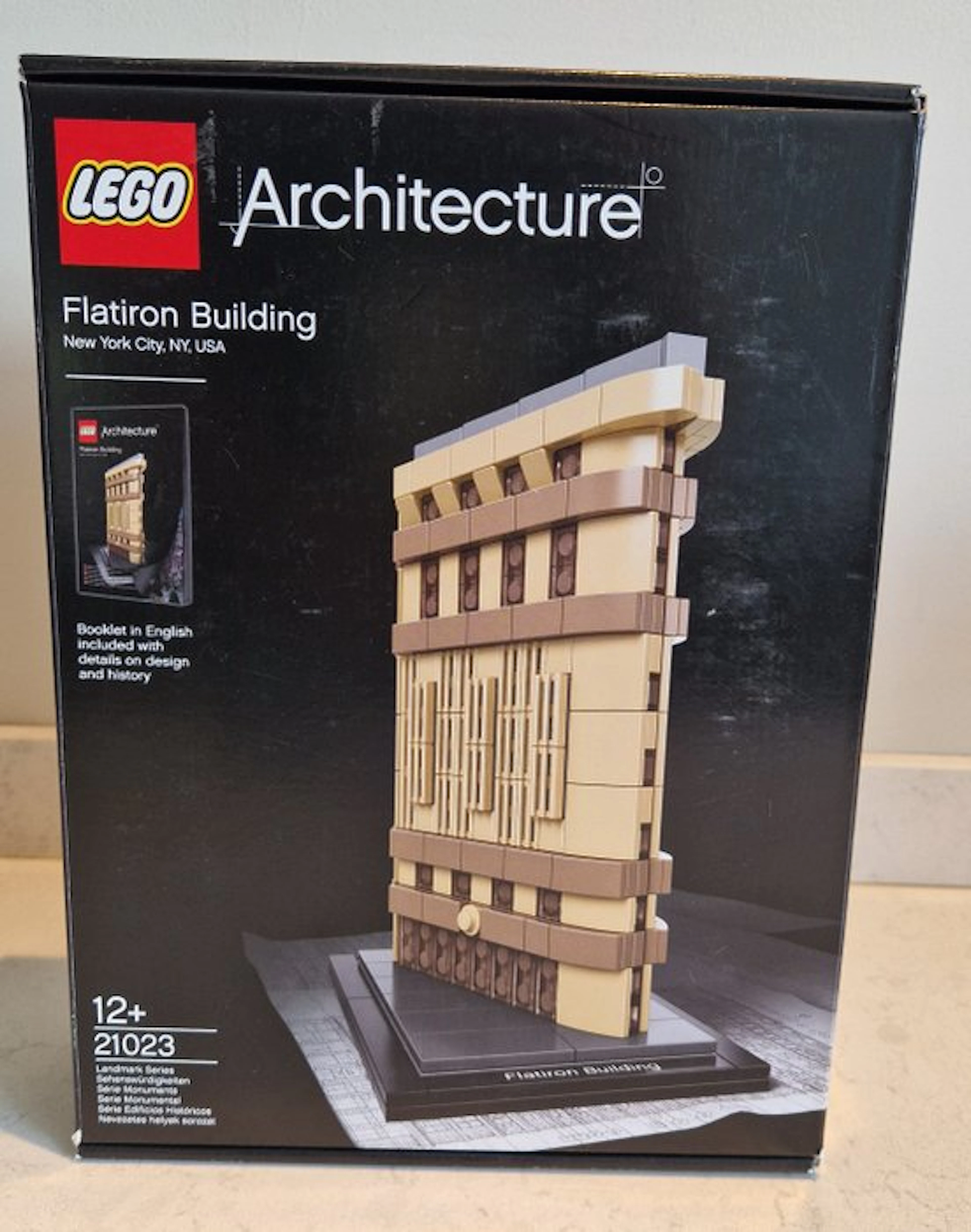 LEGO Set - 21023 - Architecture - Flatiron Building