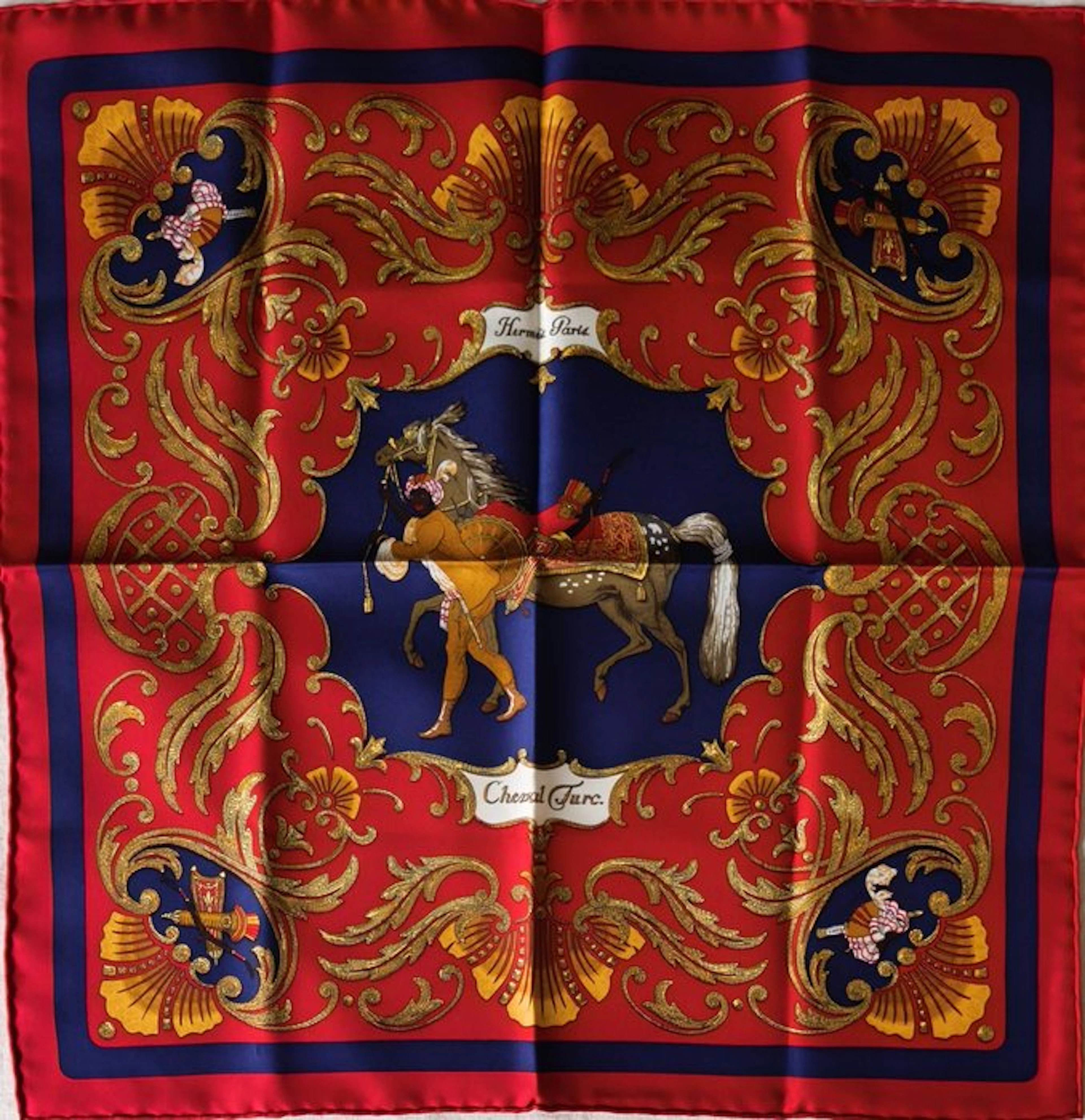 Hermès - CHEVAL TURC by Christiane Vauzelles. Gavroche - Foulard