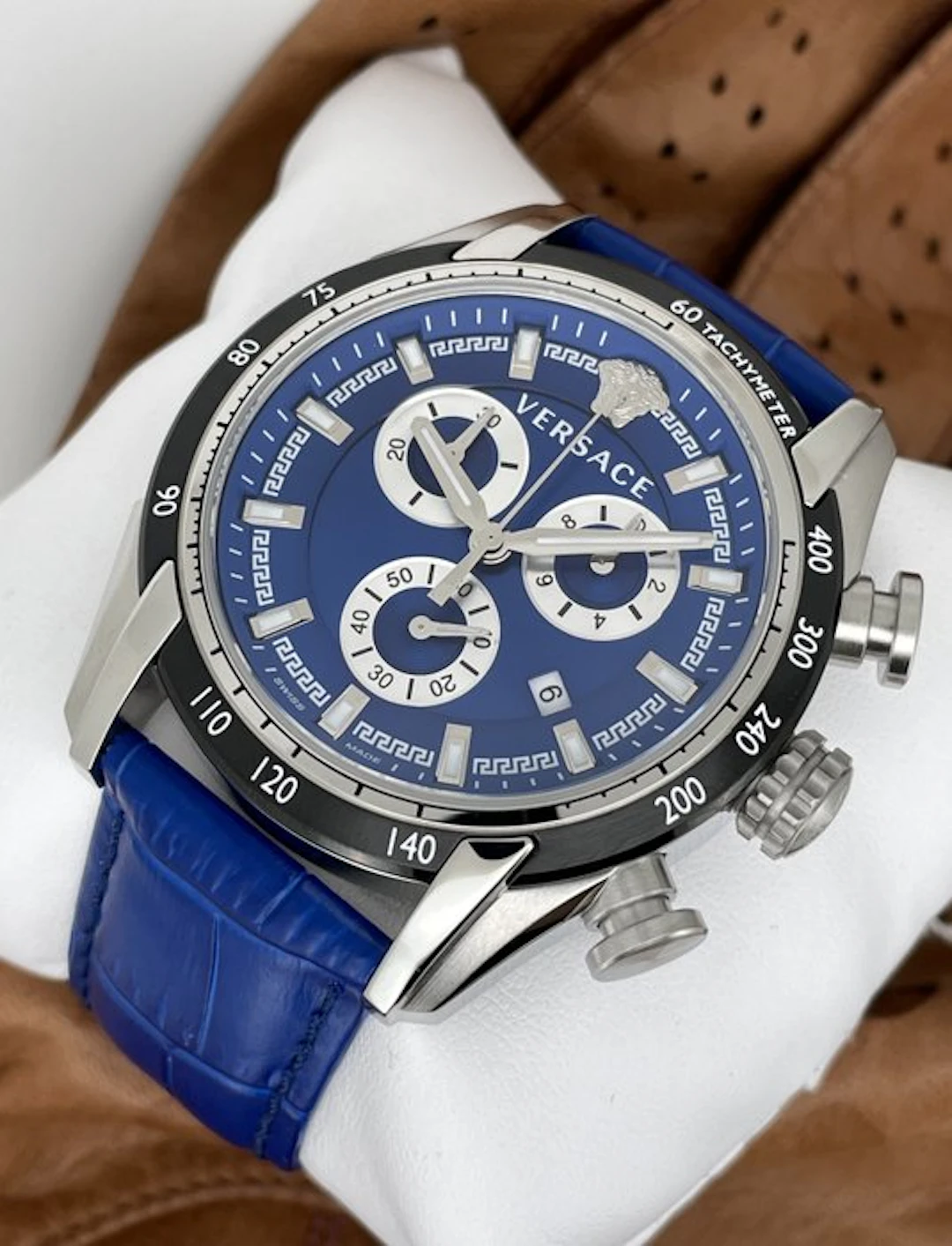 Versace - V-Chrono Chronograph - VE2I007 21 - Men - 2020-2025