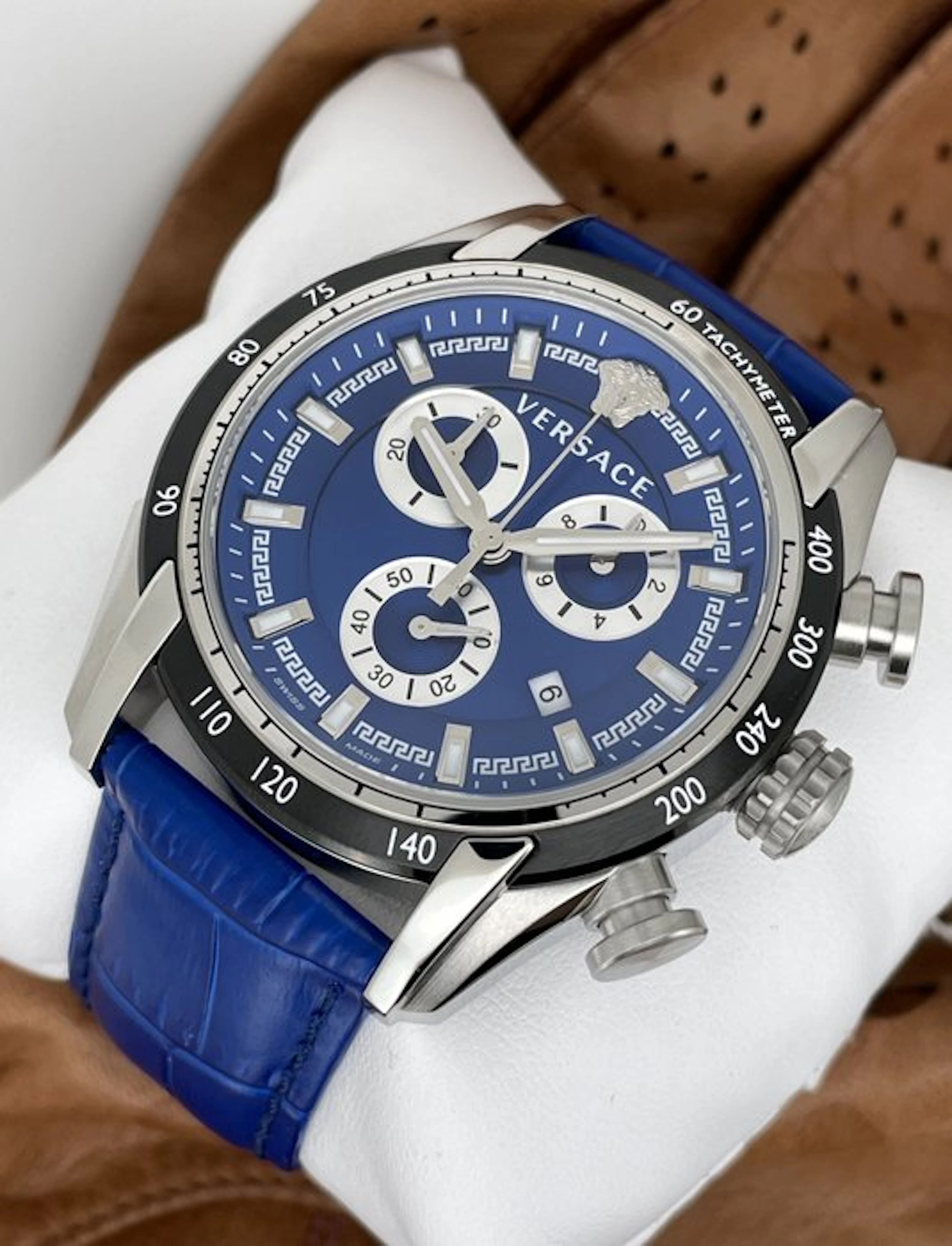 Versace - V-Chrono Chronograph - VE2I007 21 - Men - 2020-2025