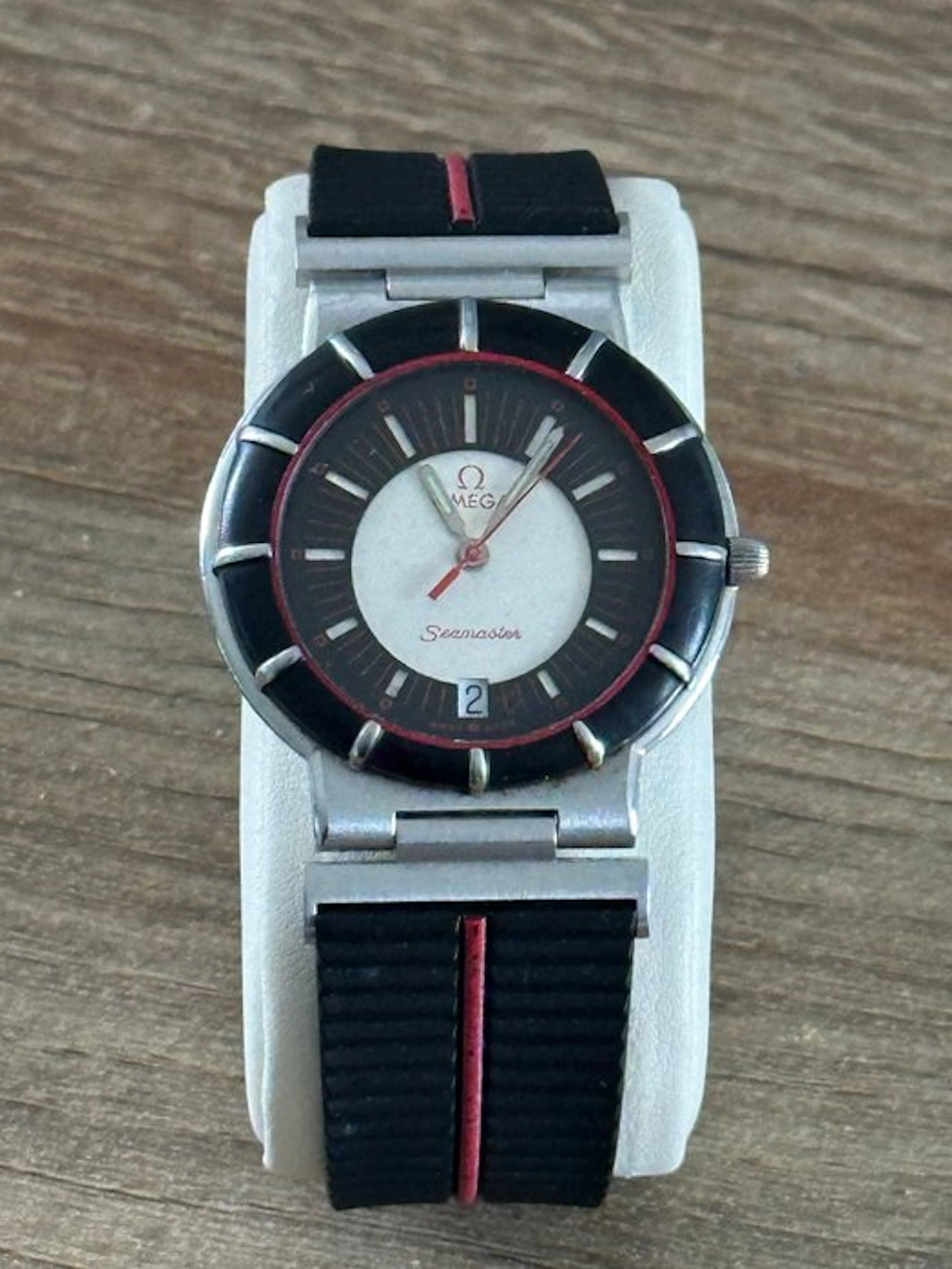 Omega - Seamaster Dynamic Quartz - Calibre 1430 - No...