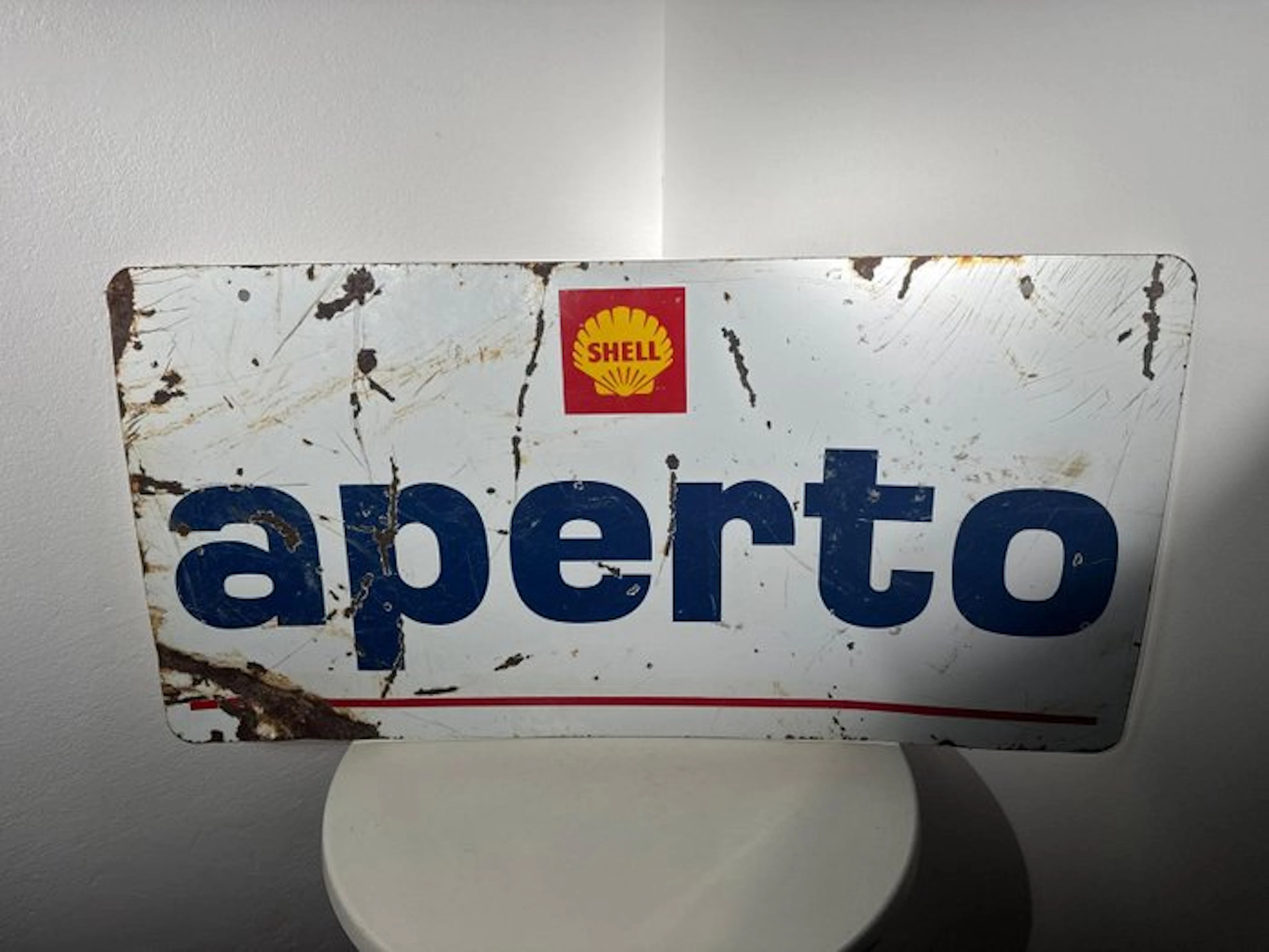 Shell - open / closed - Sign - Metal