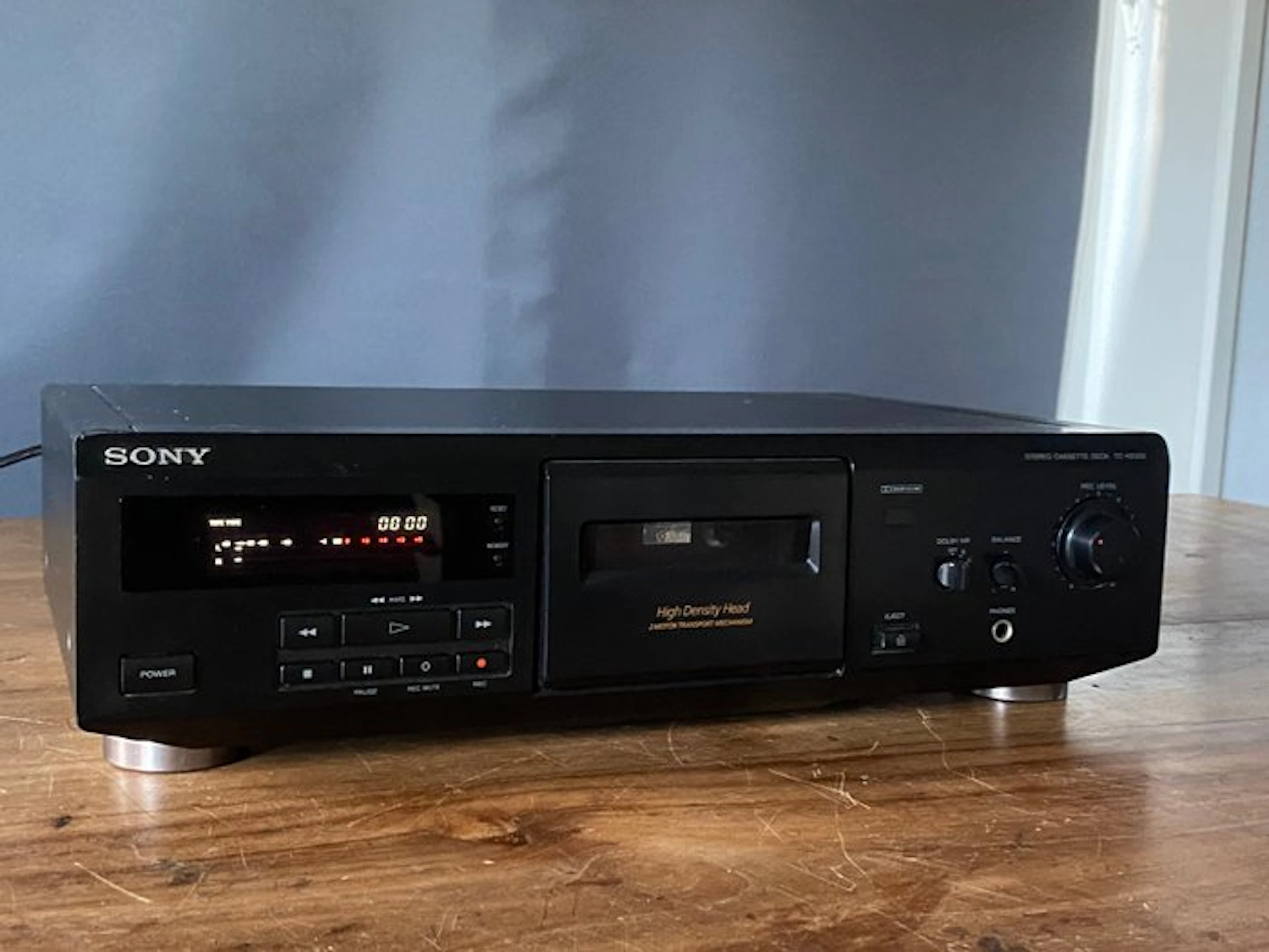 Sony - TC-KE200 feat. Dolby B/C NR Audio-cassette deck