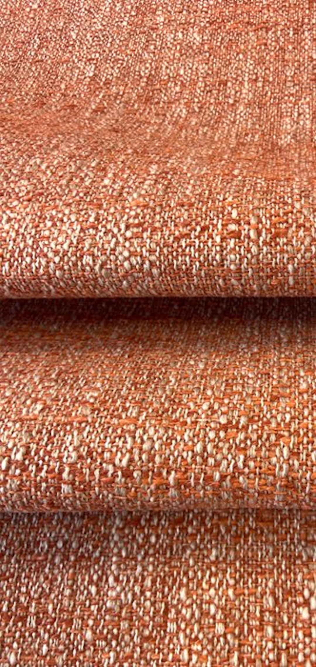 1647★ Textured woven fabric with bouclé effect