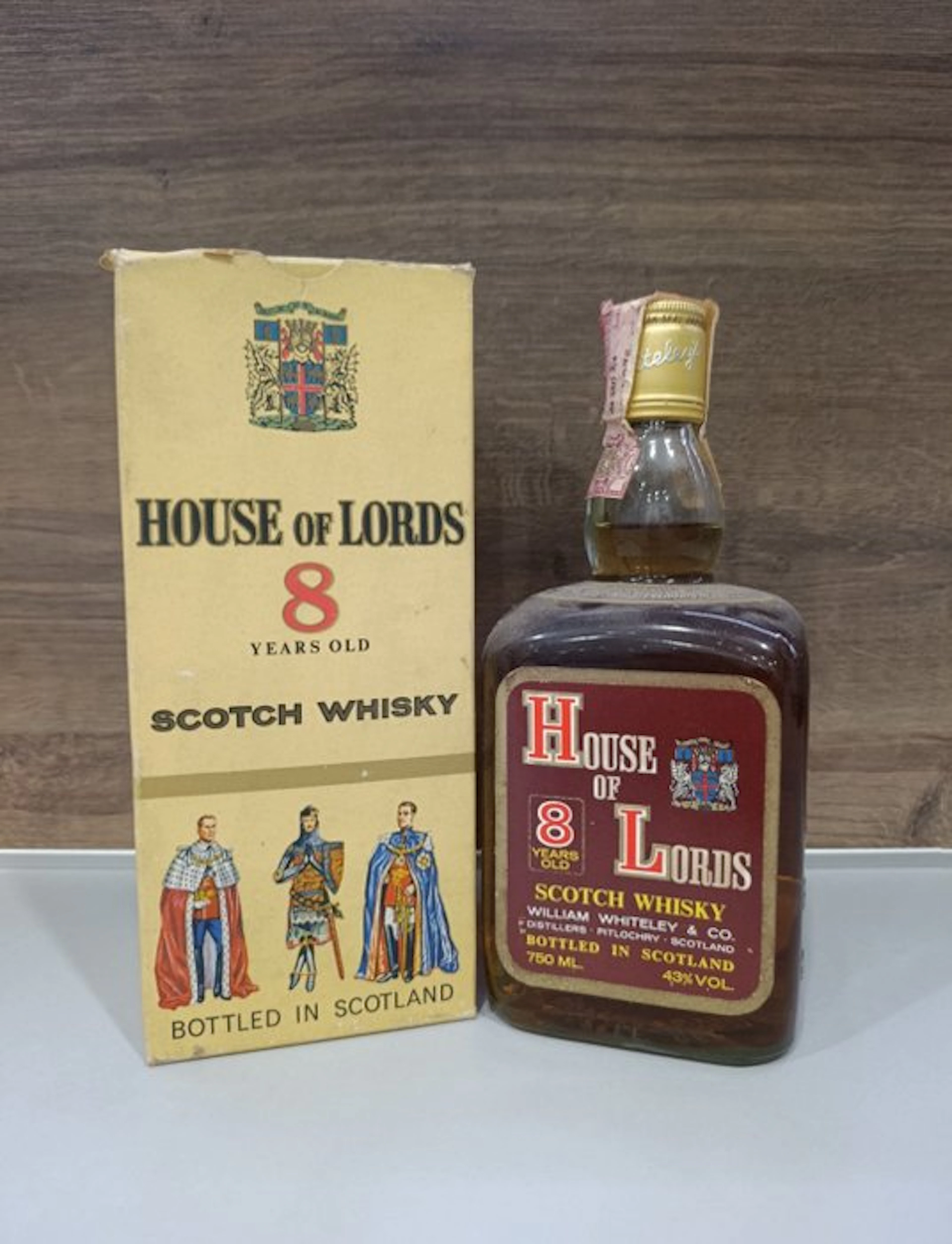 House of Lords 8 years old - b. 1970s - 750ml