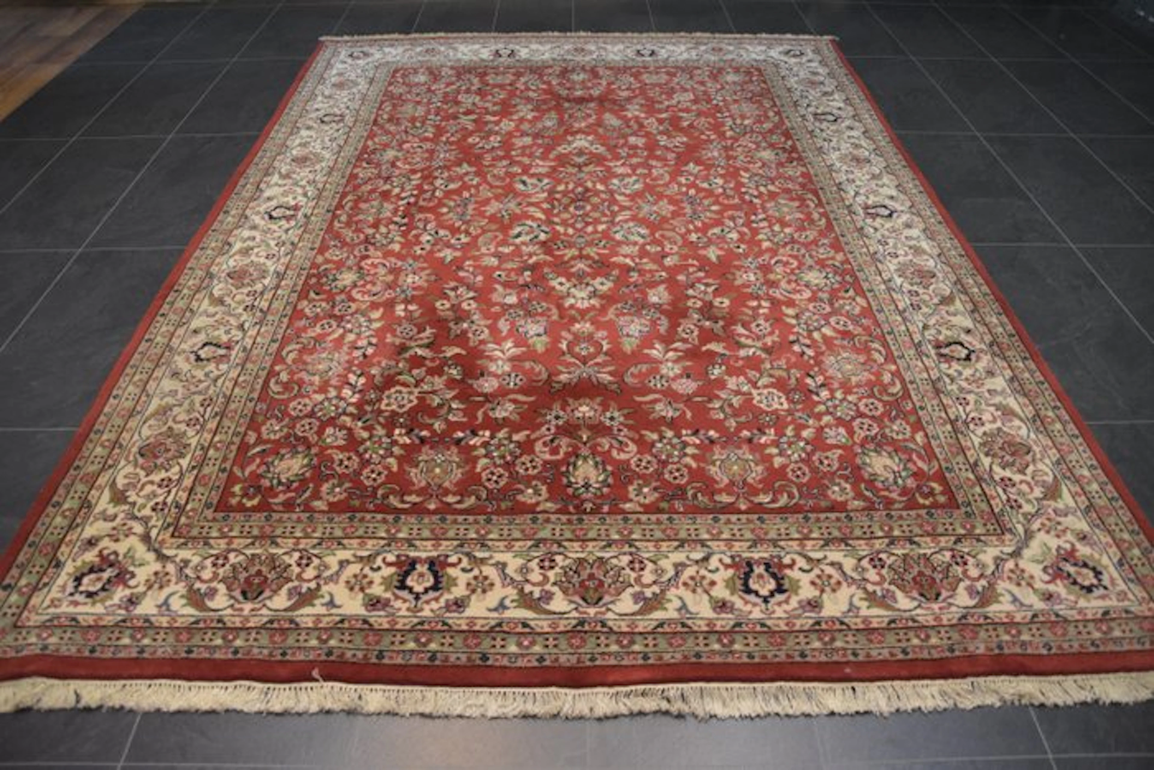 Tabriz - Carpet - 348 cm - 245 cm
