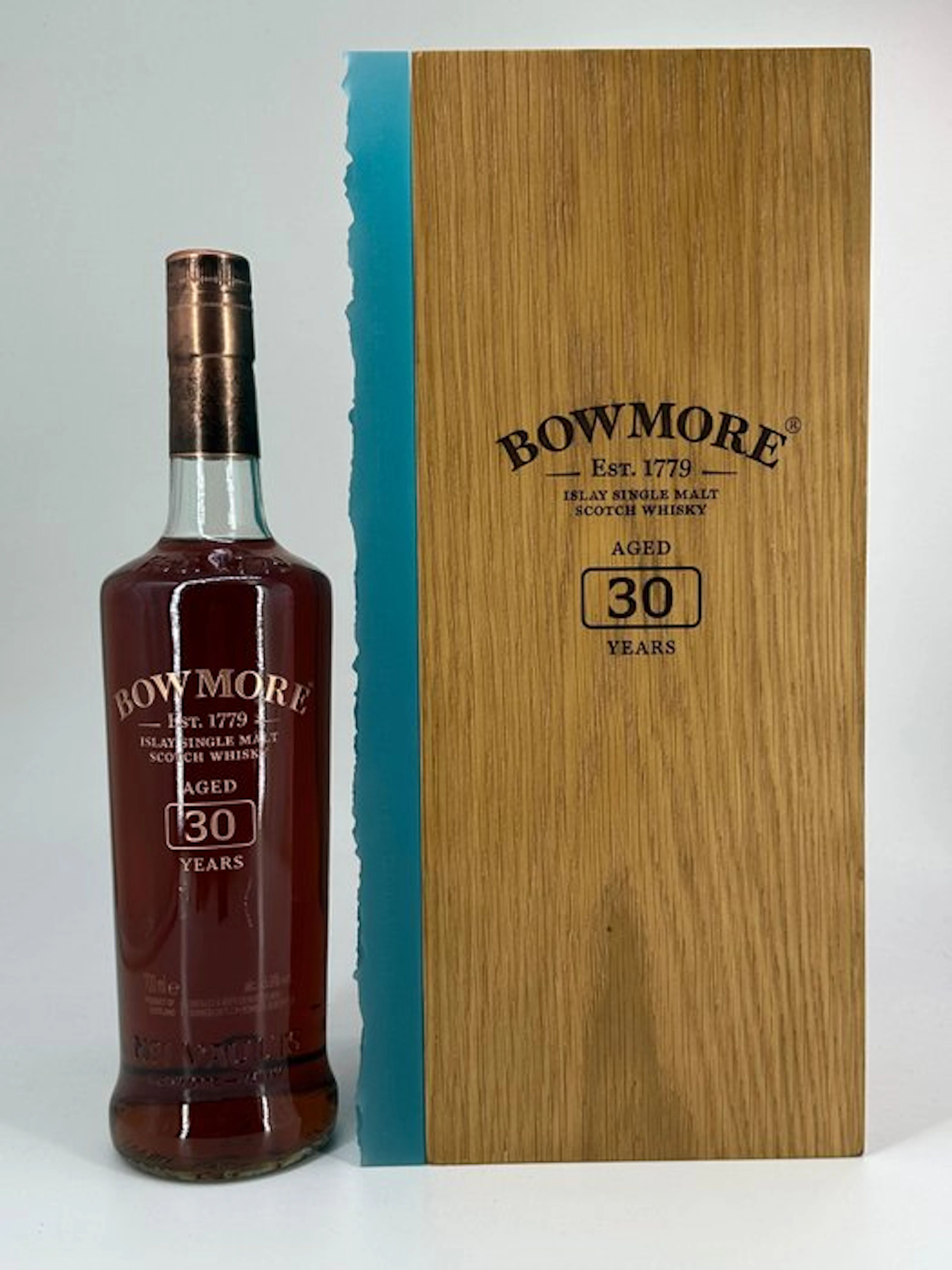 Bowmore 30 years old Limited Release - b. 2023 - 70cl