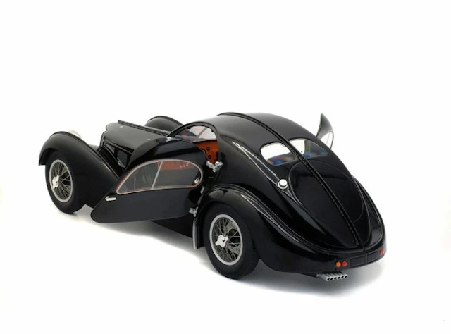 Solido 1:18 - Model car - Bugatti Type 57 Atlantic