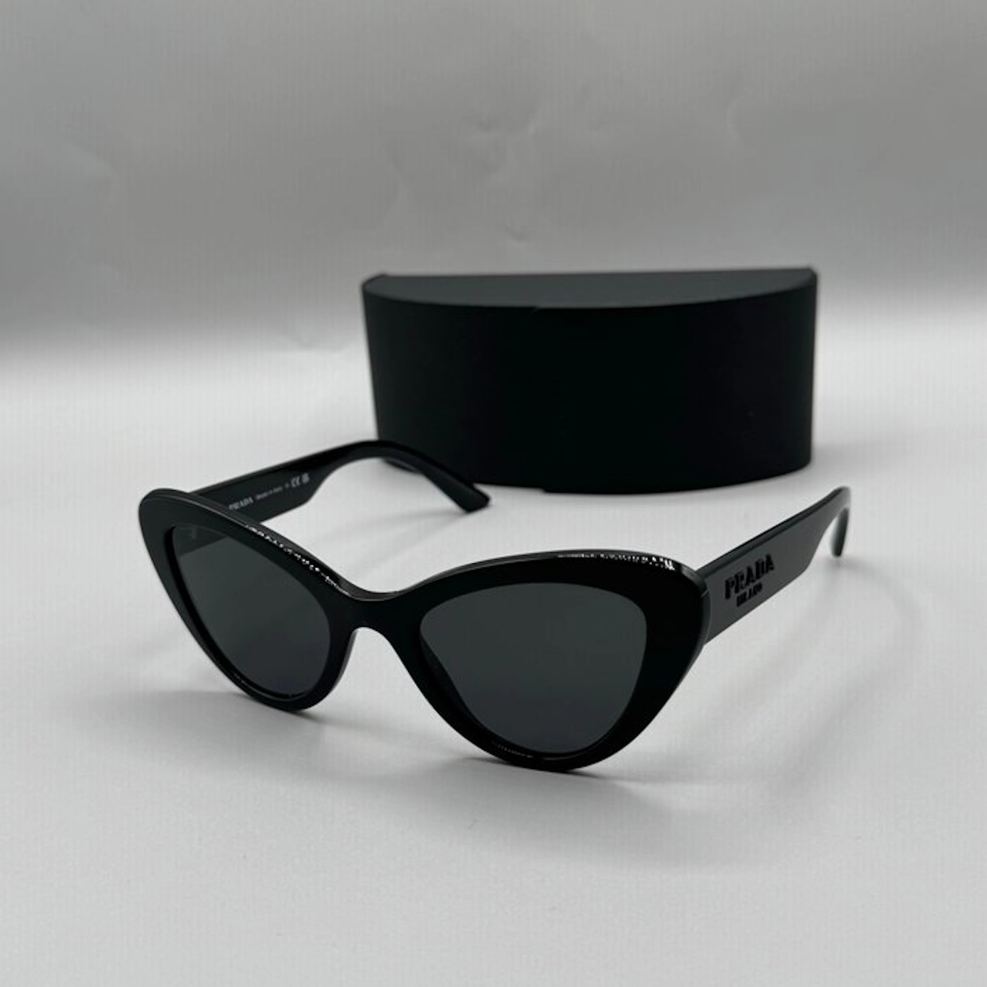 Prada - SPR 13Y - Sunglasses