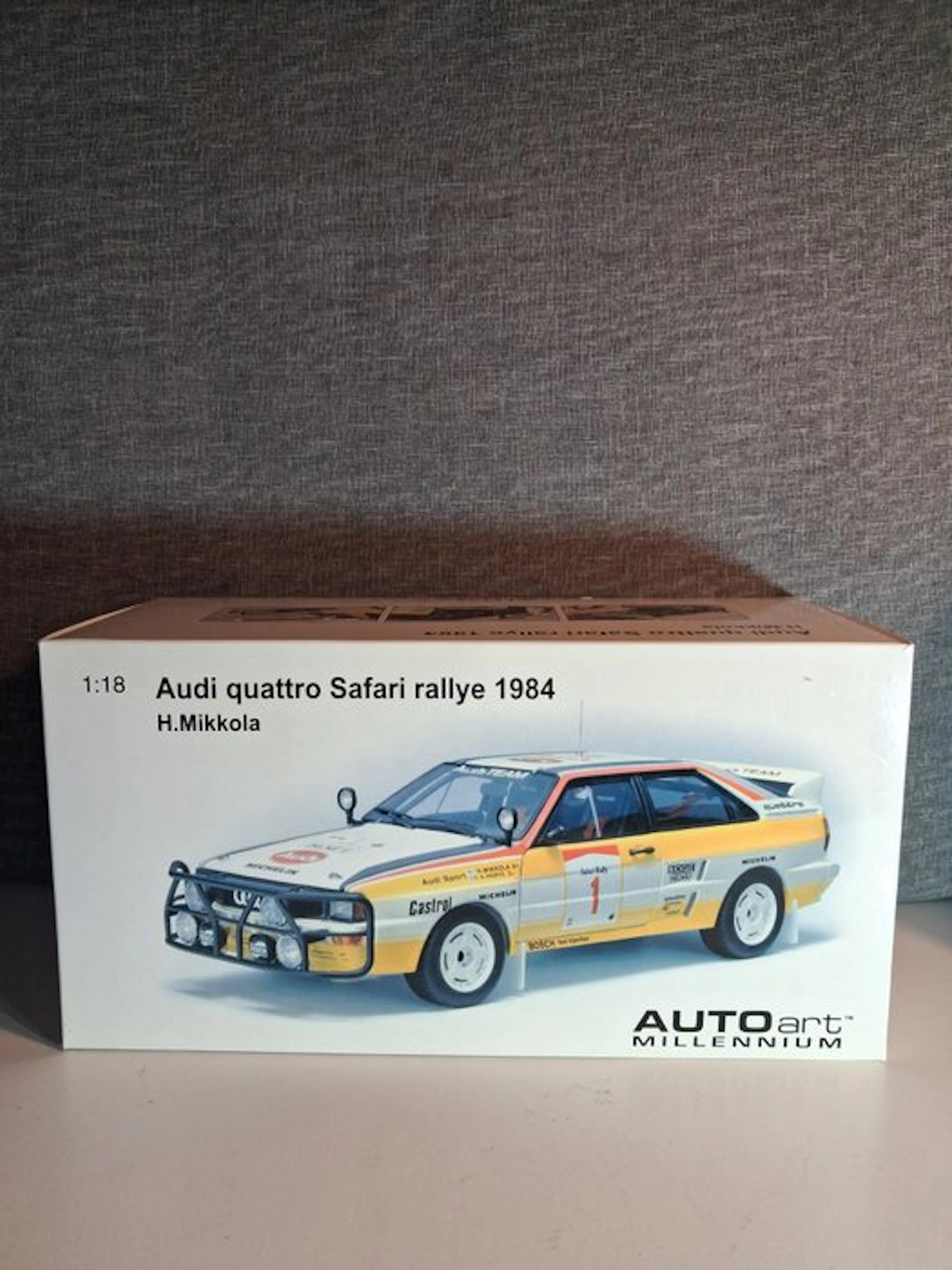 AUTOart Millennium 1:18 - Model car - Audi quattro Safari rallye 1984