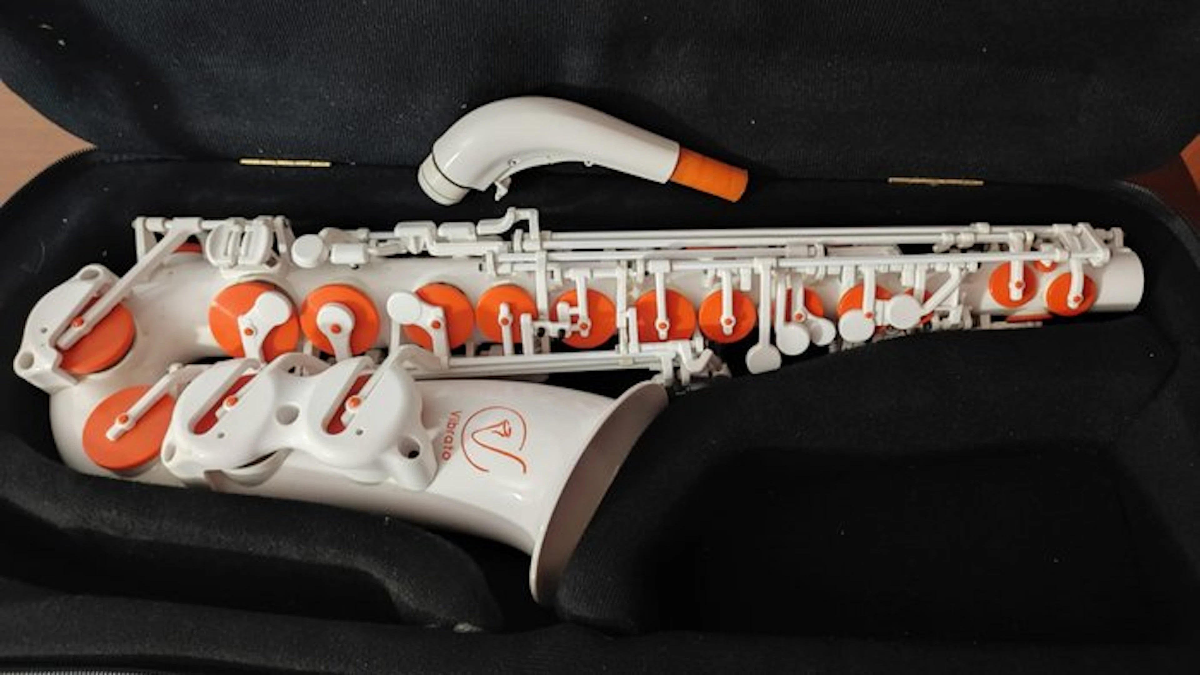 Vibrato - A1S - - Alto saxophone - Thailand
