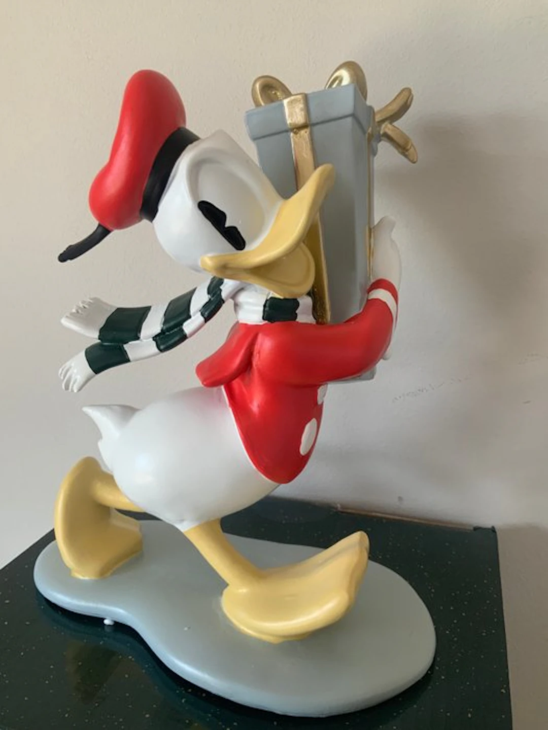 Donald Duck - 1 Statue - Disney Home Collection. - 2025