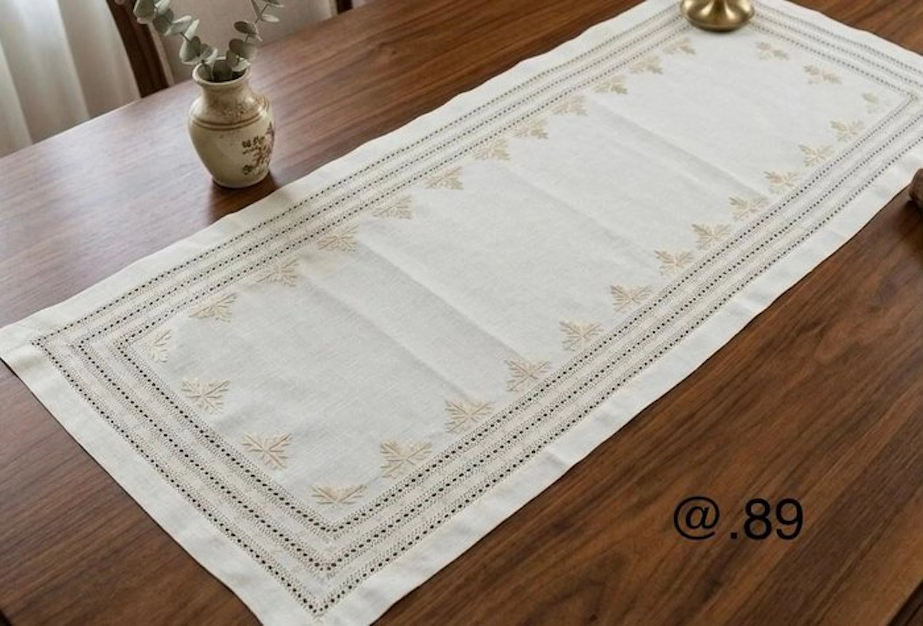 Embroidery - 89 cm - 39 cm - LINEN RUNNER