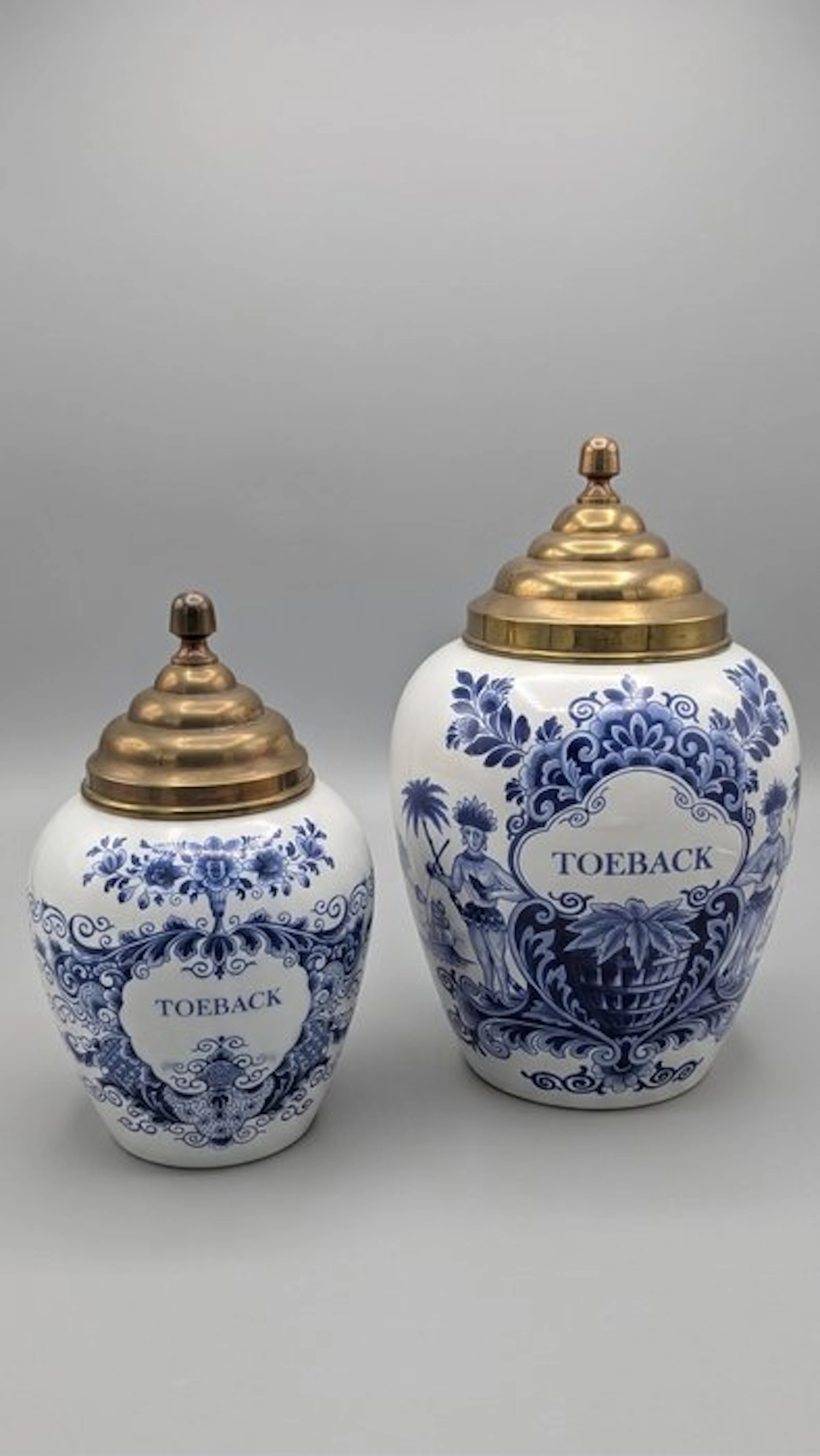 Oud Delft - Tobacco jar (2) - Gilt brass - Toeback