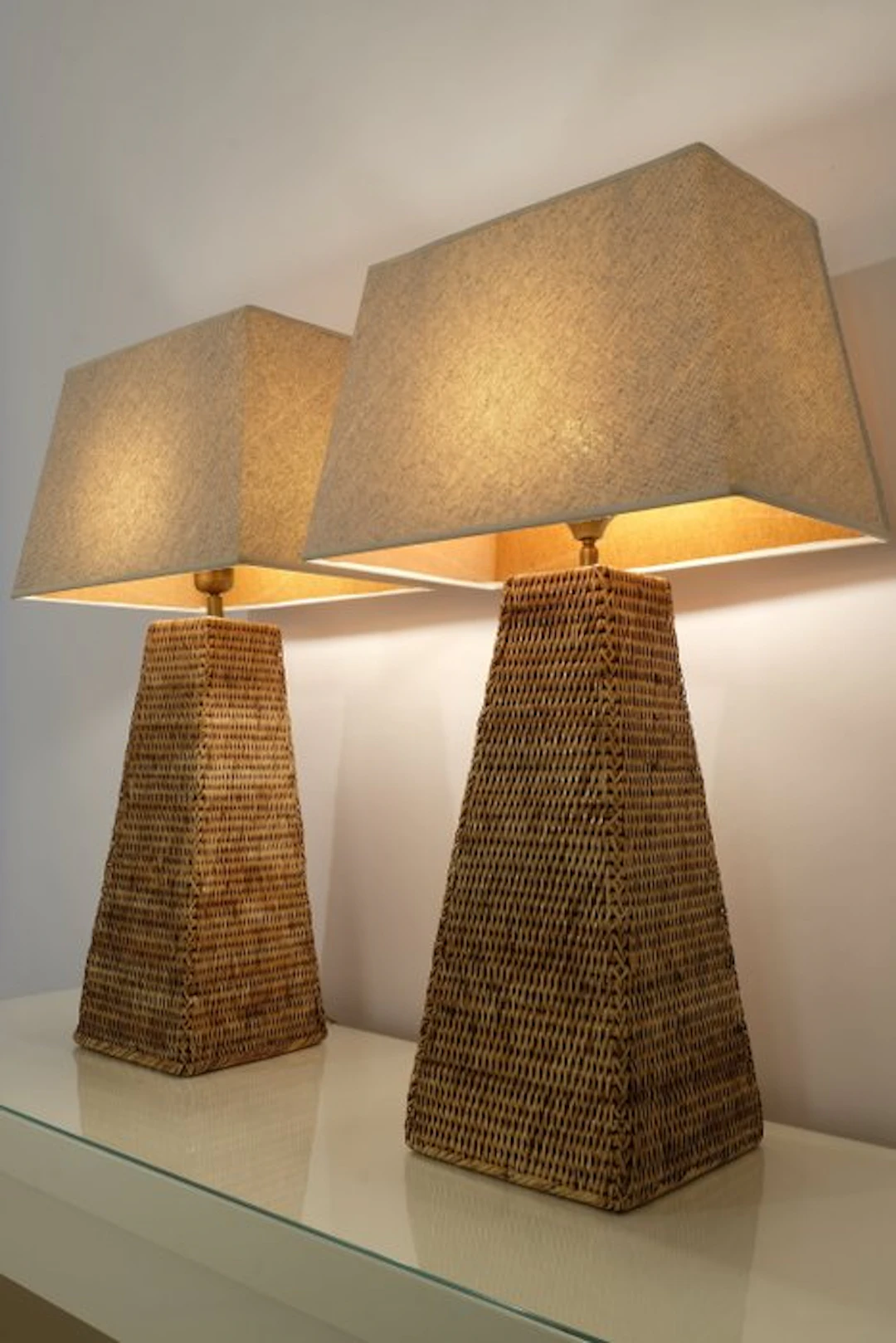 Table lamp (2) - Obelisk - Rattan - Luxury XL Rattan Table Lamps
