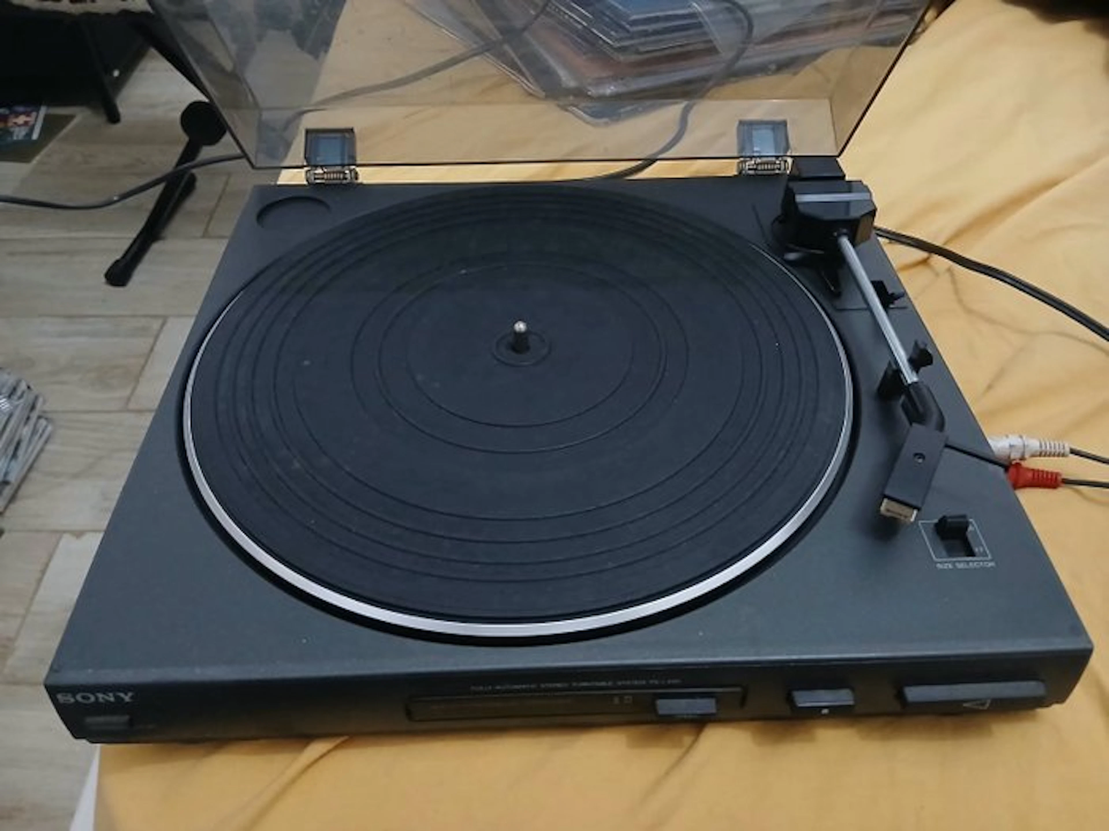 Sony - PS-LX60 Fully Automatic Belt-Drive With Dc Servo Motor Turntable