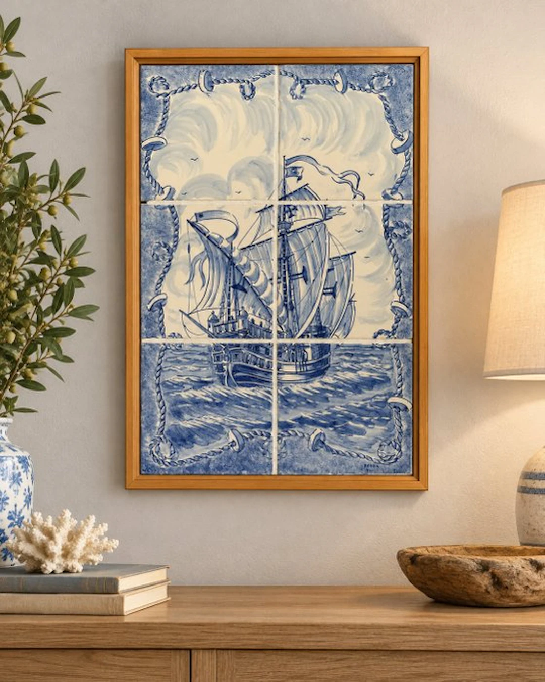 Tile - Blauw-wit tegeltableau met zeilschip – gemerkt REBER Lx