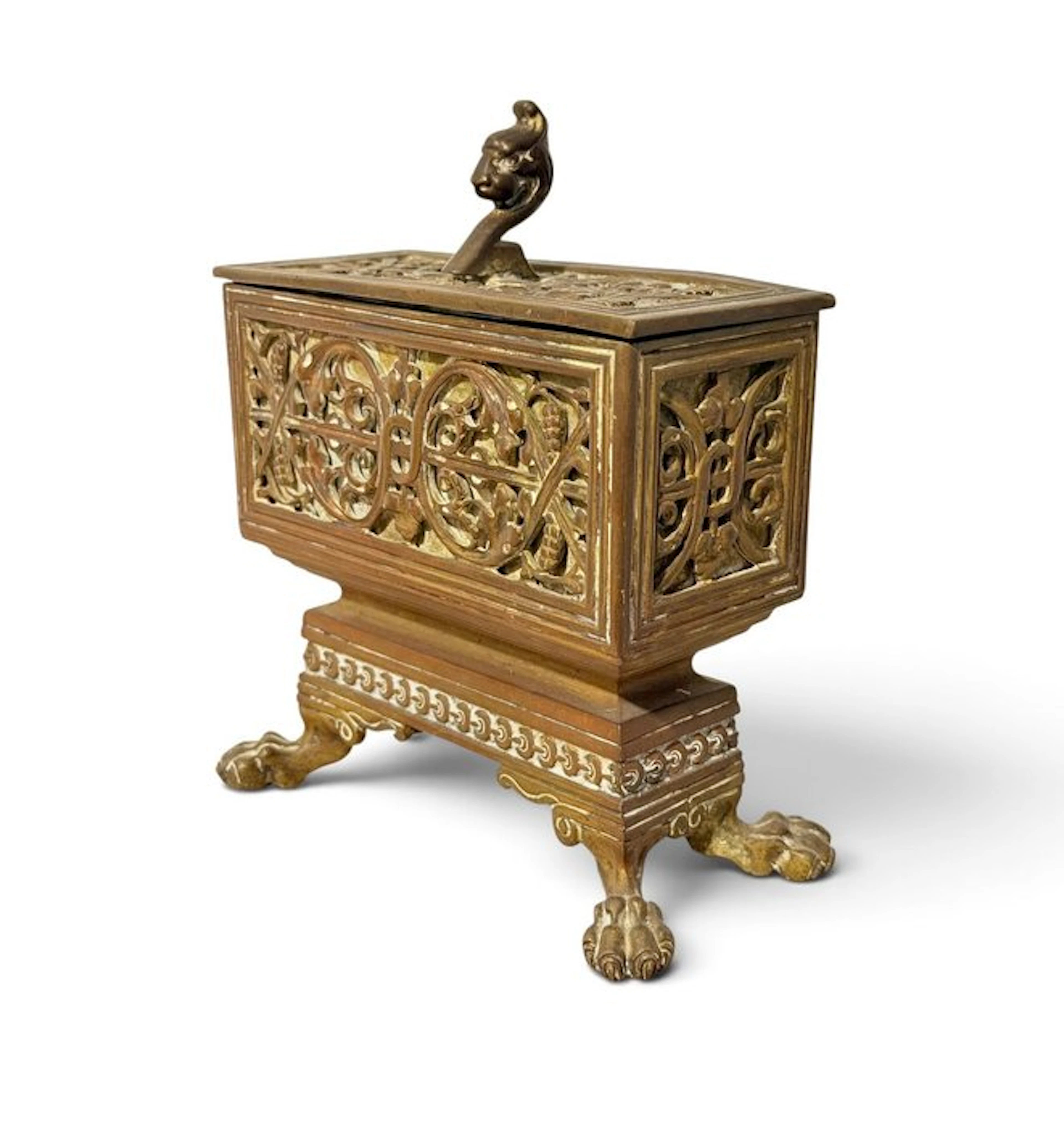 Box - Ornamental reliefs with gargoyle - Bronze - Neo-Gothic reliquary