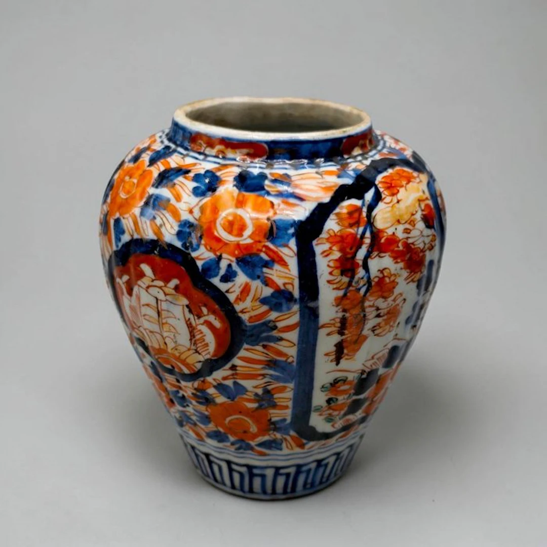 Vase - Porcelain - Japan - Meiji period (1868-1912) (No reserve price)