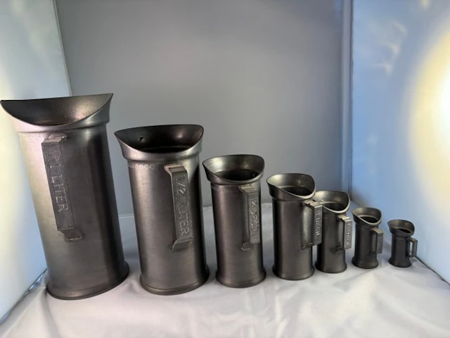 Measuring cup (7) - Tin - 7-piece