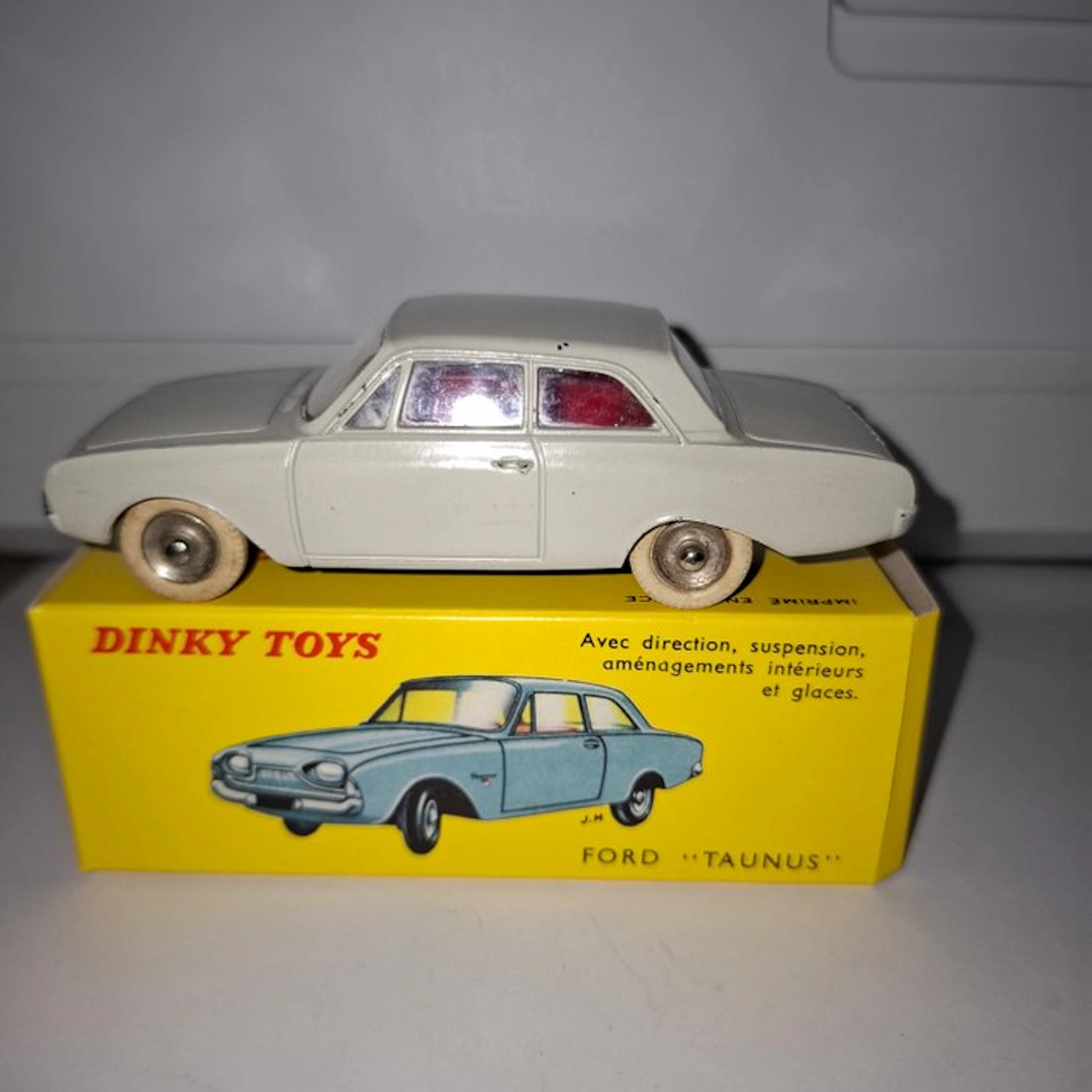 Dinky Toys 1:43 - Model car - Ford Taunus