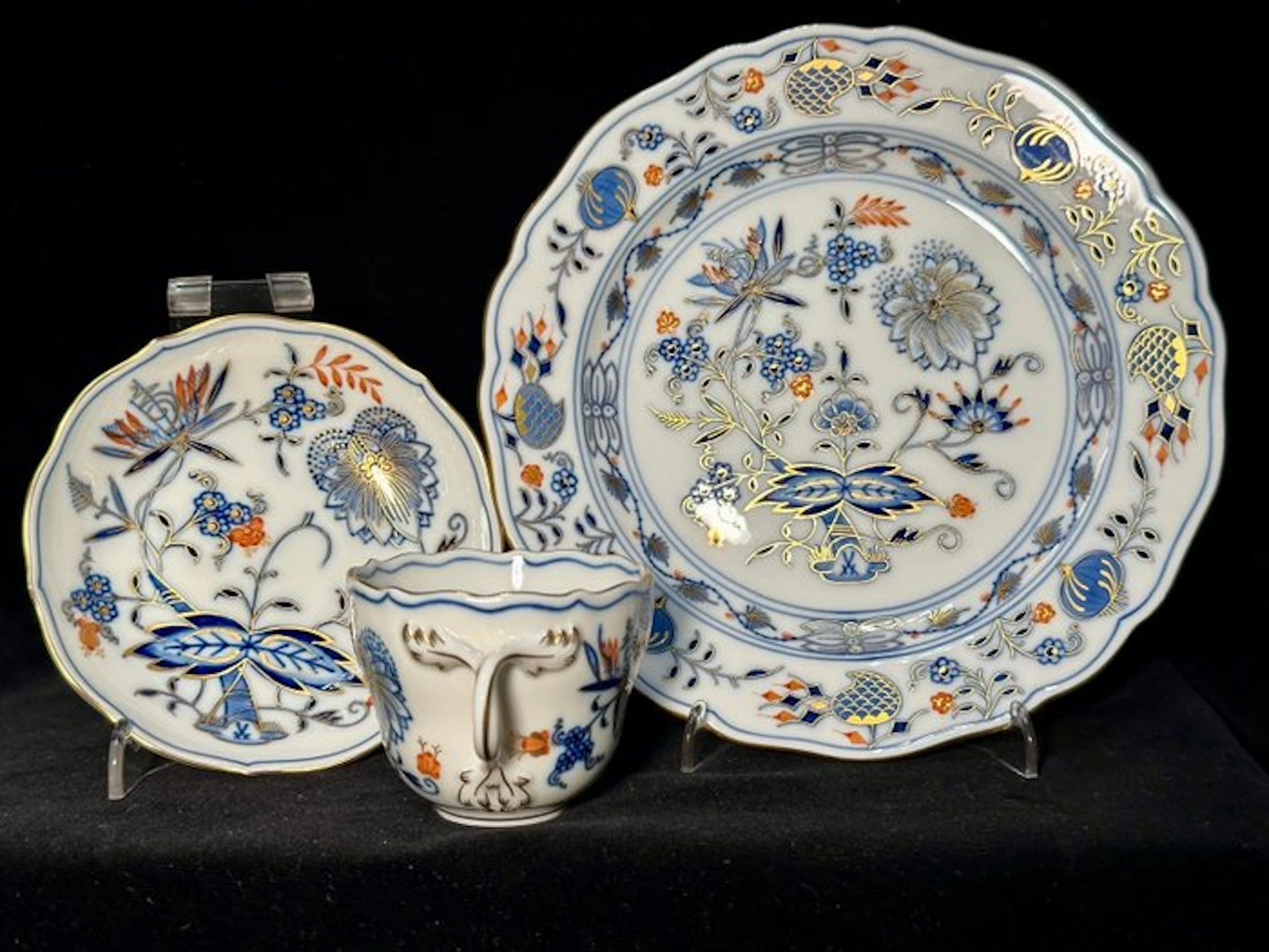 Meissen - Cup and saucer (3) - Meissen Porcelain...