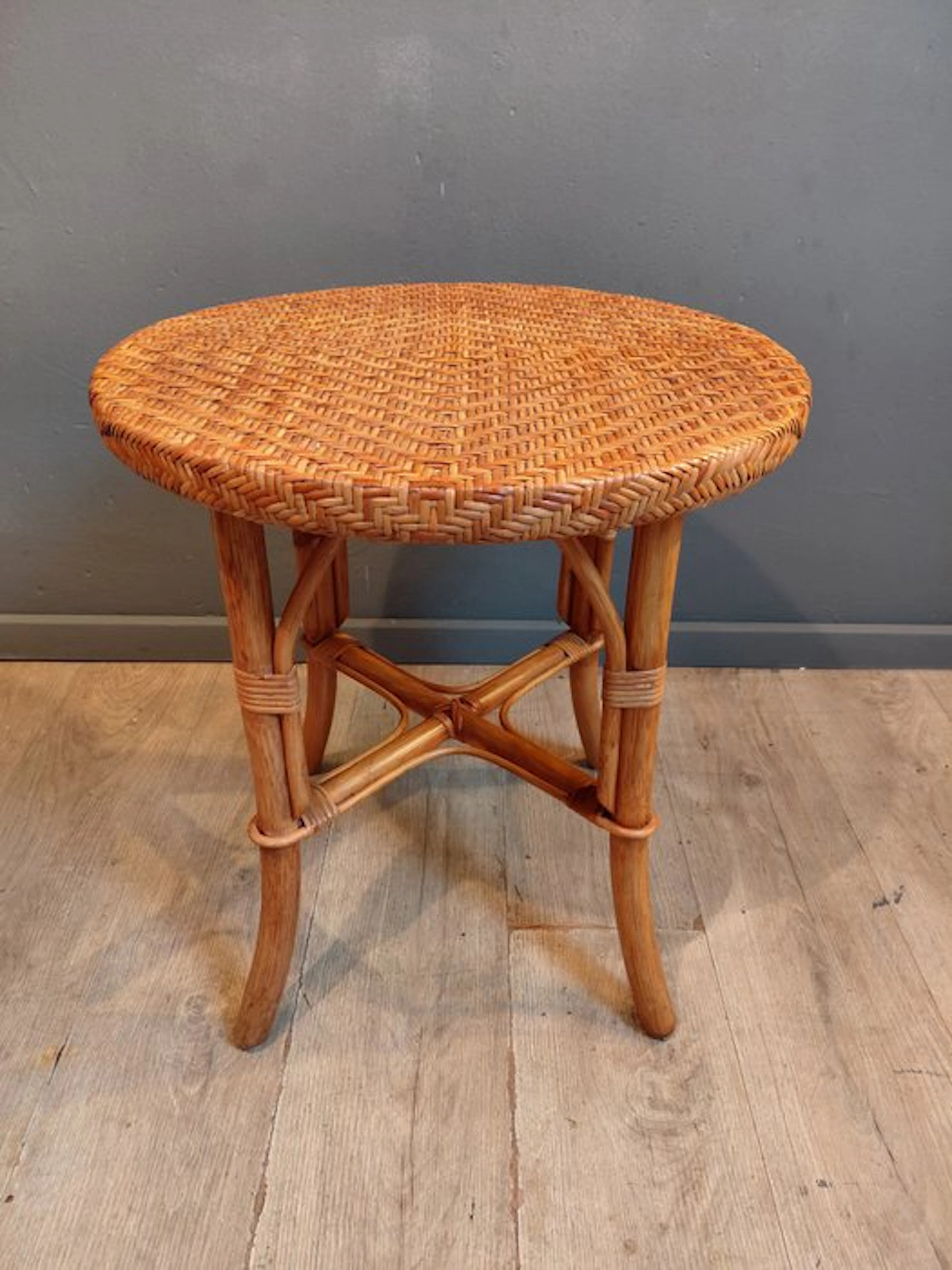 Side table - Rattan - plant table