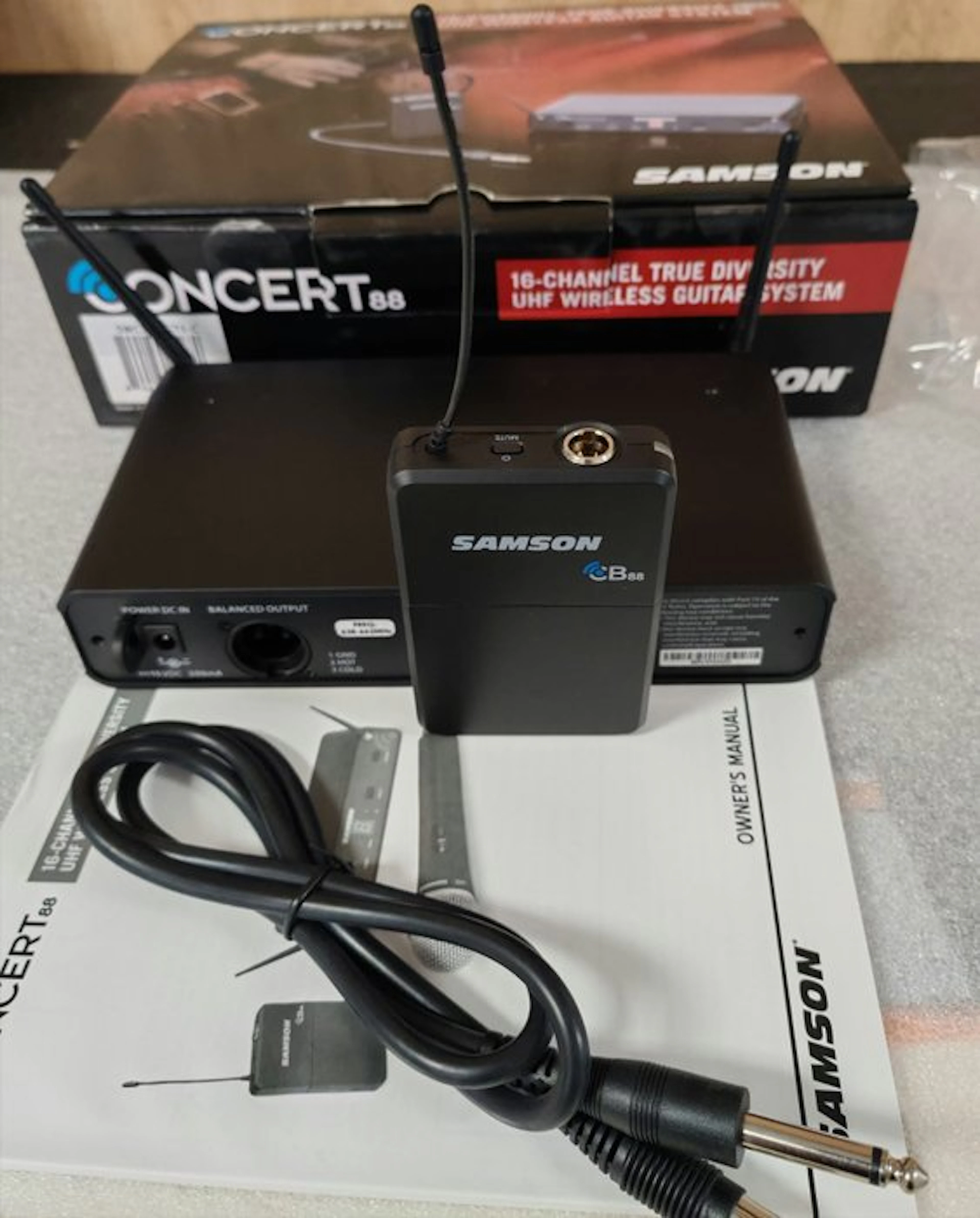 Samson - Concert 88 Uhf Guitar System - - Electric guitar