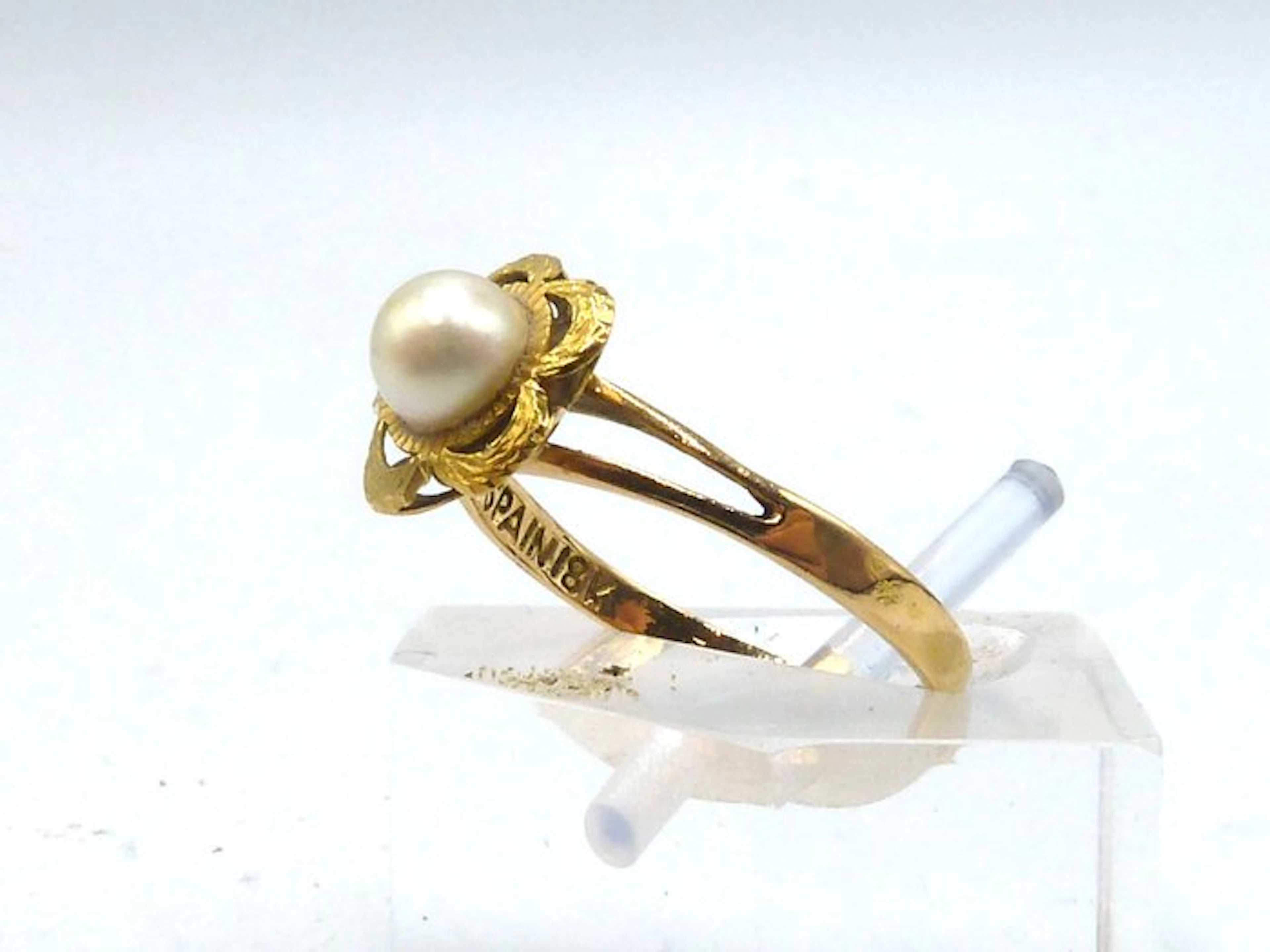 Ring - 18 kt. Yellow gold Pearl