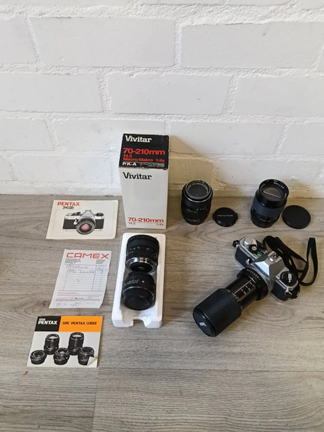 Pentax, Vivitar, Pallas MG en 5 lenzen Analogue camera
