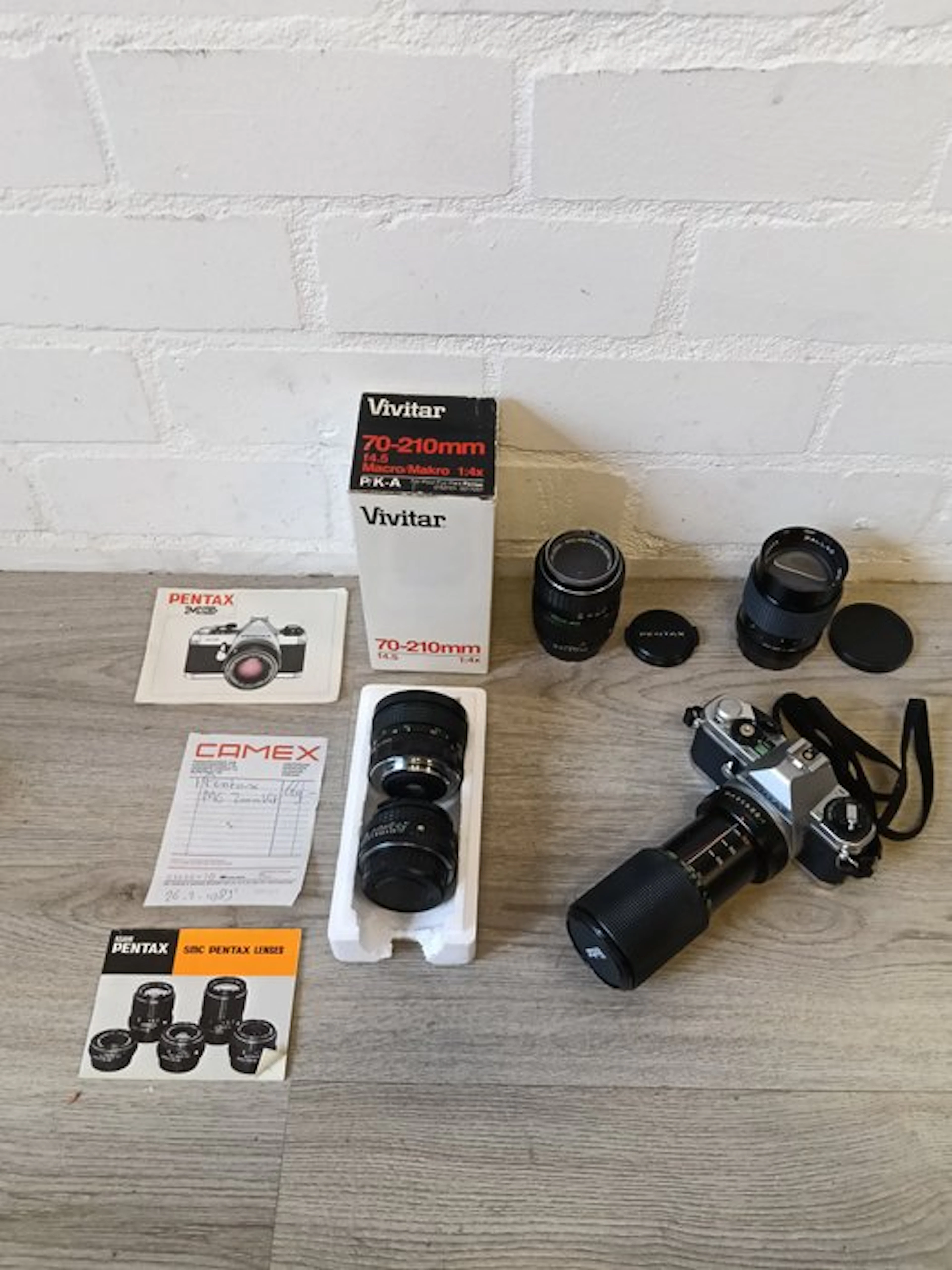 Pentax, Vivitar, Pallas MG en 5 lenzen Analogue camera