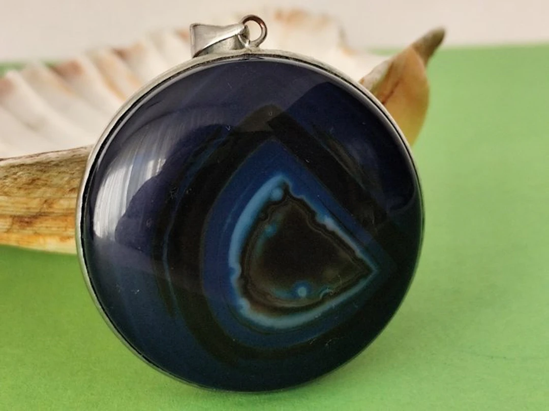 Agate Pendant- 50 g - (1)
