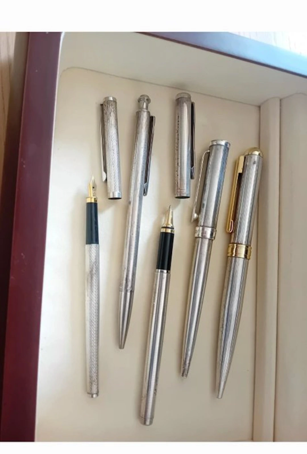 Lot of 5 silver pens - No reserve price - Pen set