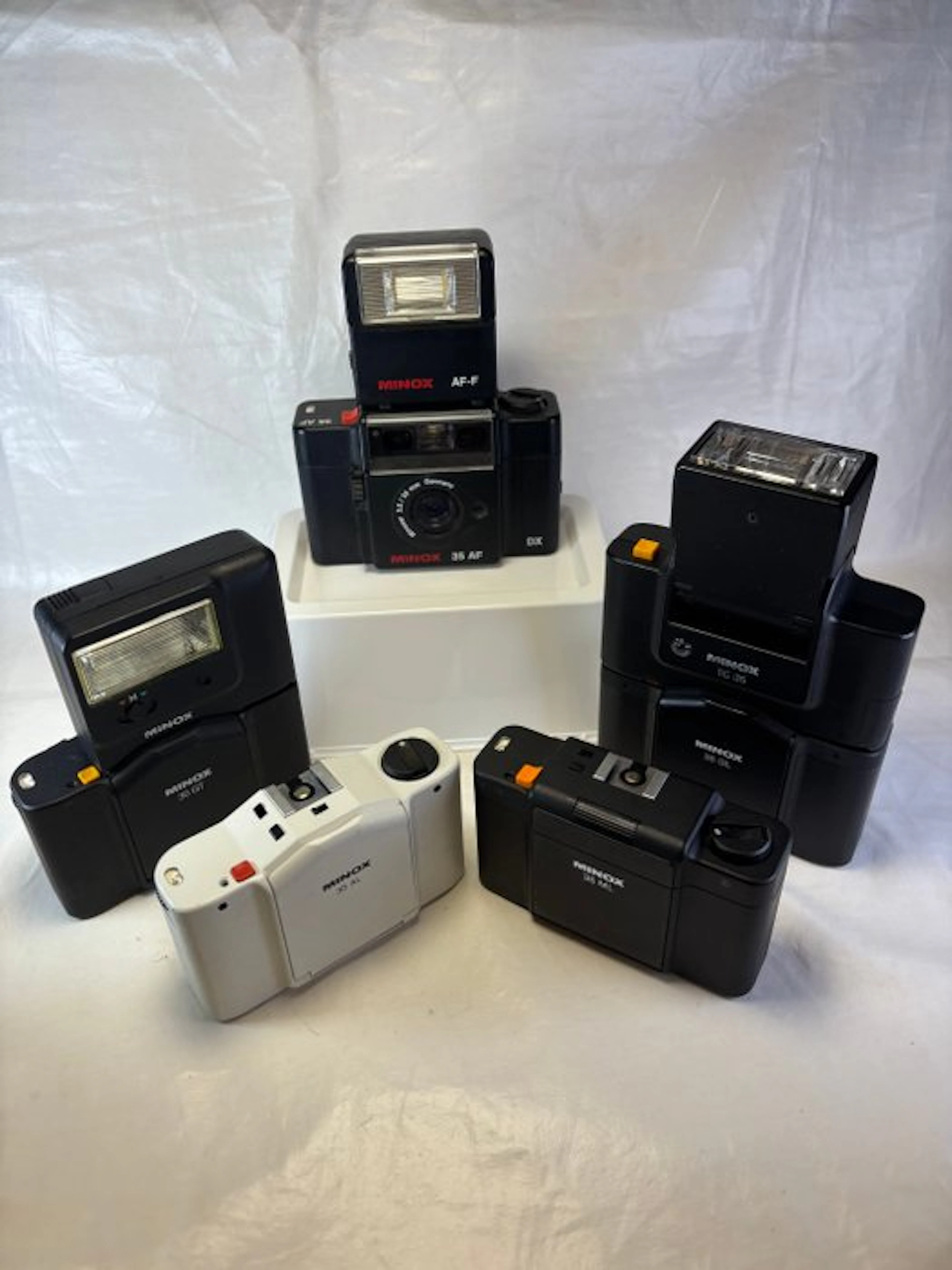 Minox 35 GT , 35 AF , 35 ML , 35 GL , 35 AL White Analogue compact camera