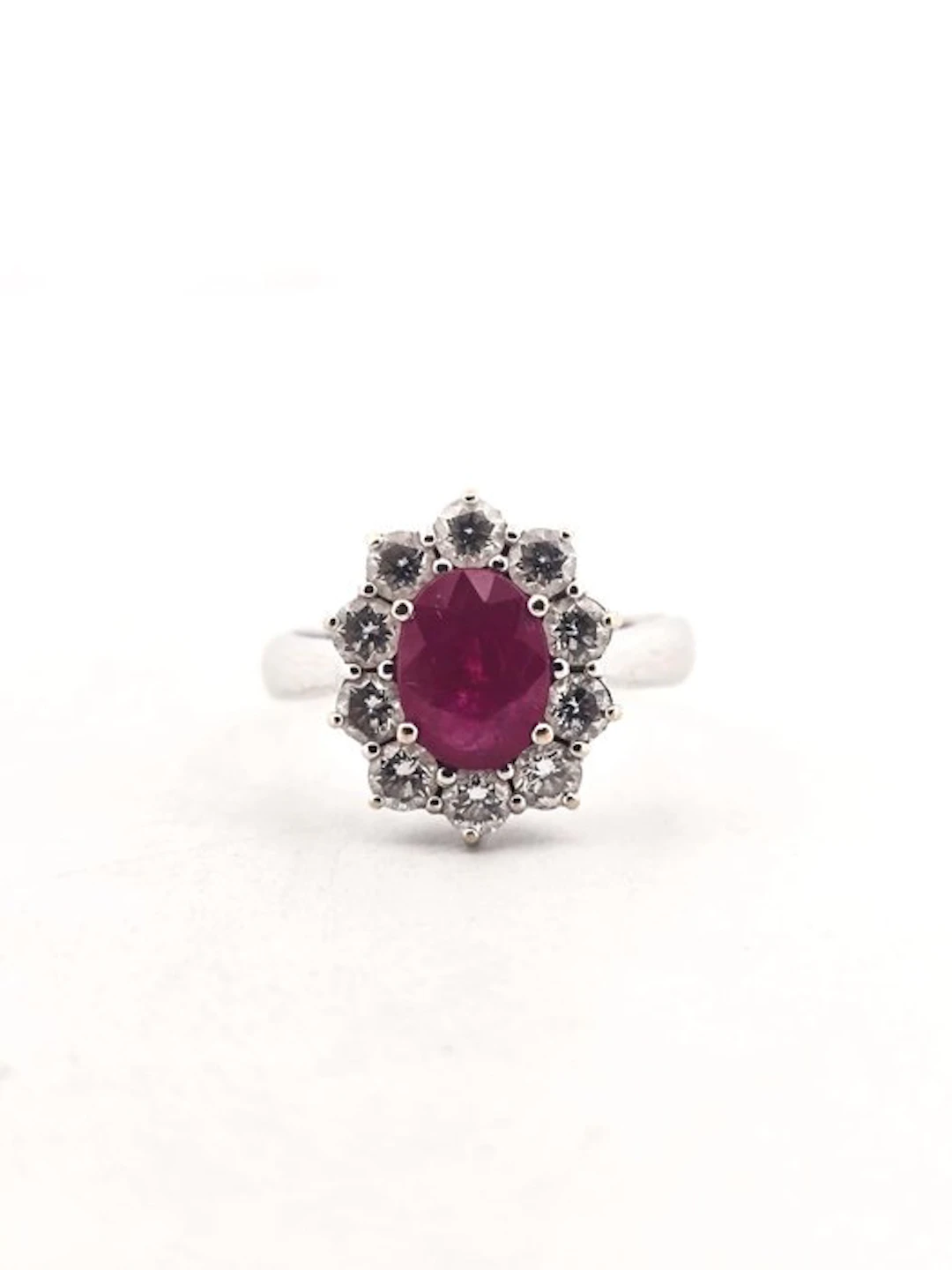 Ring - 18 kt. White gold - 2.45ct. tw. Diamond (Natural) - Ruby