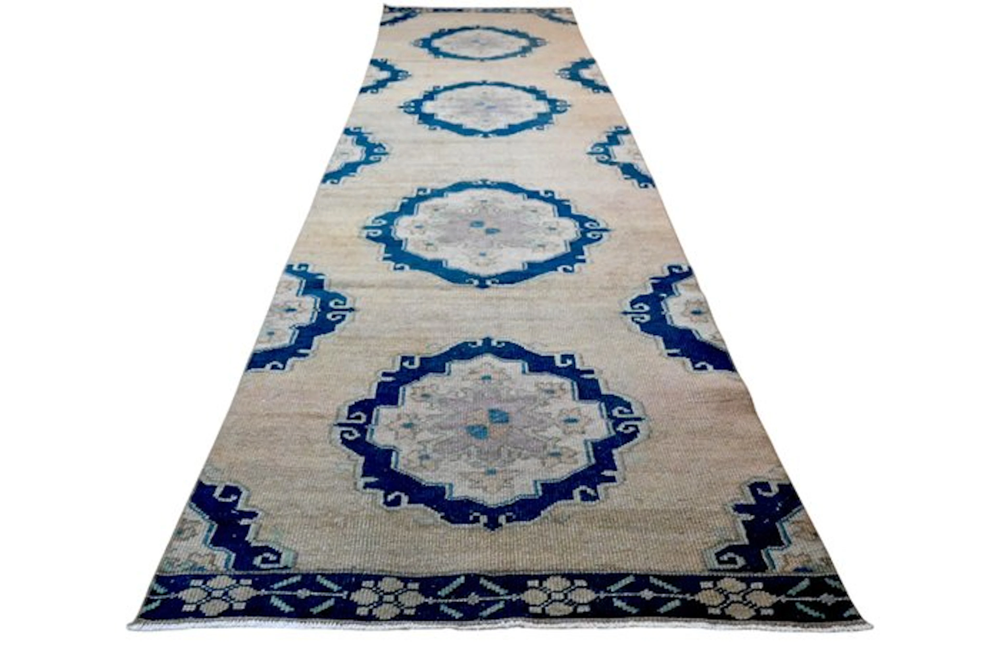 Long vintage Usak - Runner - 330 cm - 90 cm - with certificate