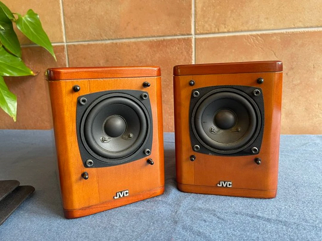 JVC - SP-UX2000RGD Speaker set