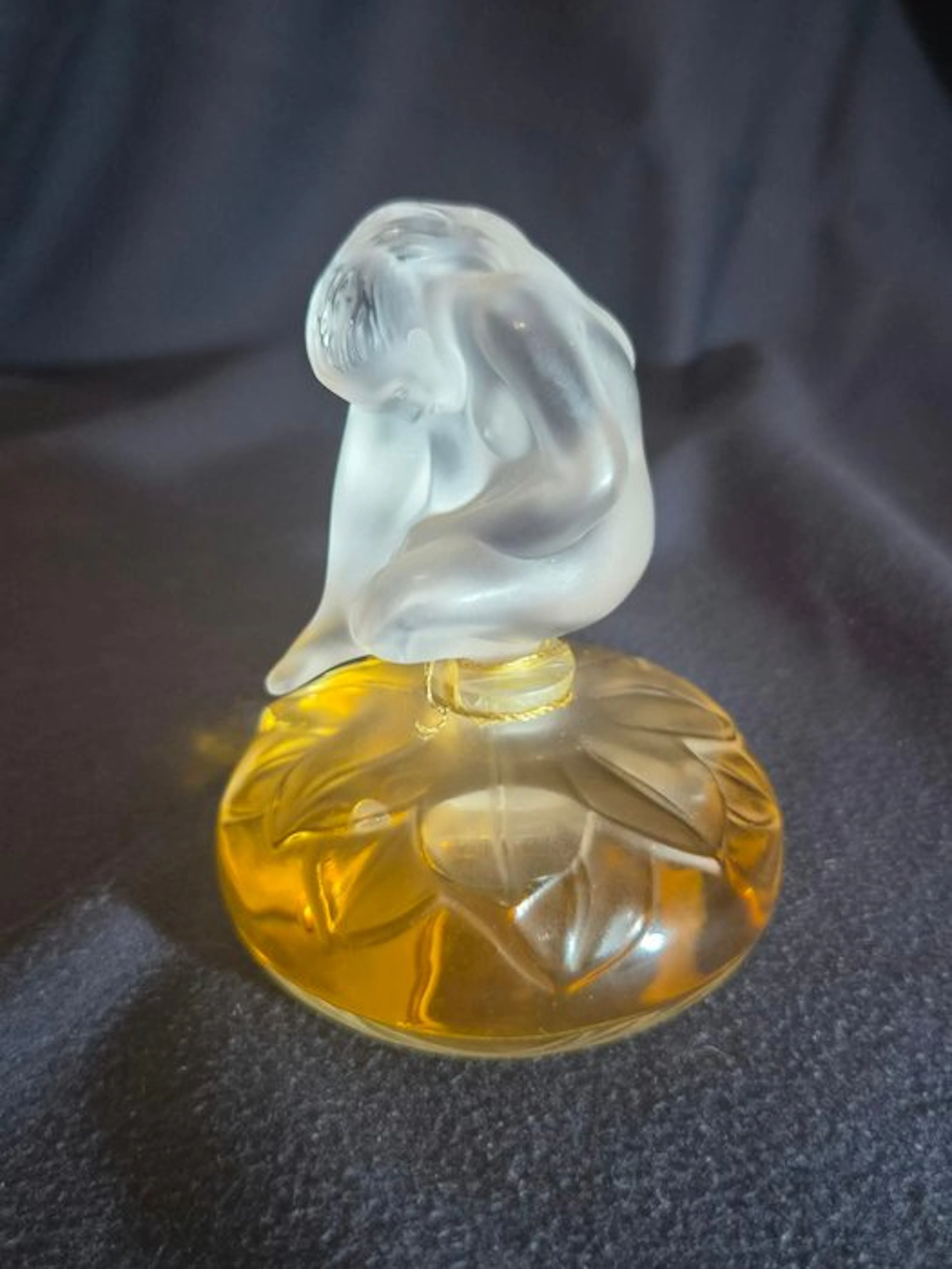 Lalique France - Perfume flask - The Nude - Crystal