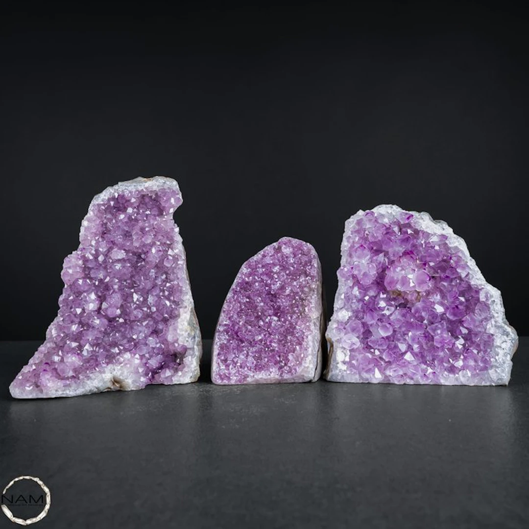 Exclusive amethyst druzy set with a highly crystalline...