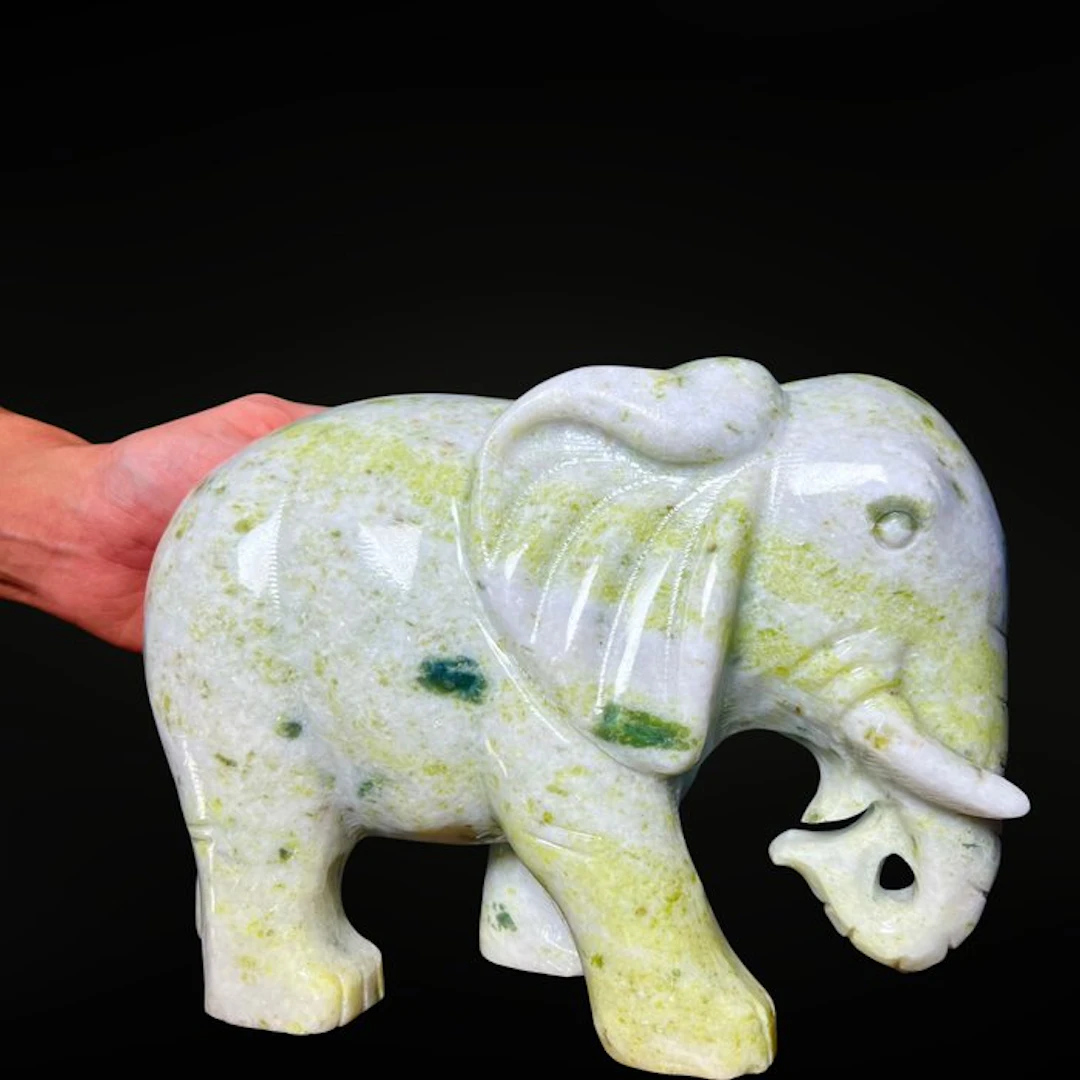 Magnificent citron jade elephant - extra quality Carving...