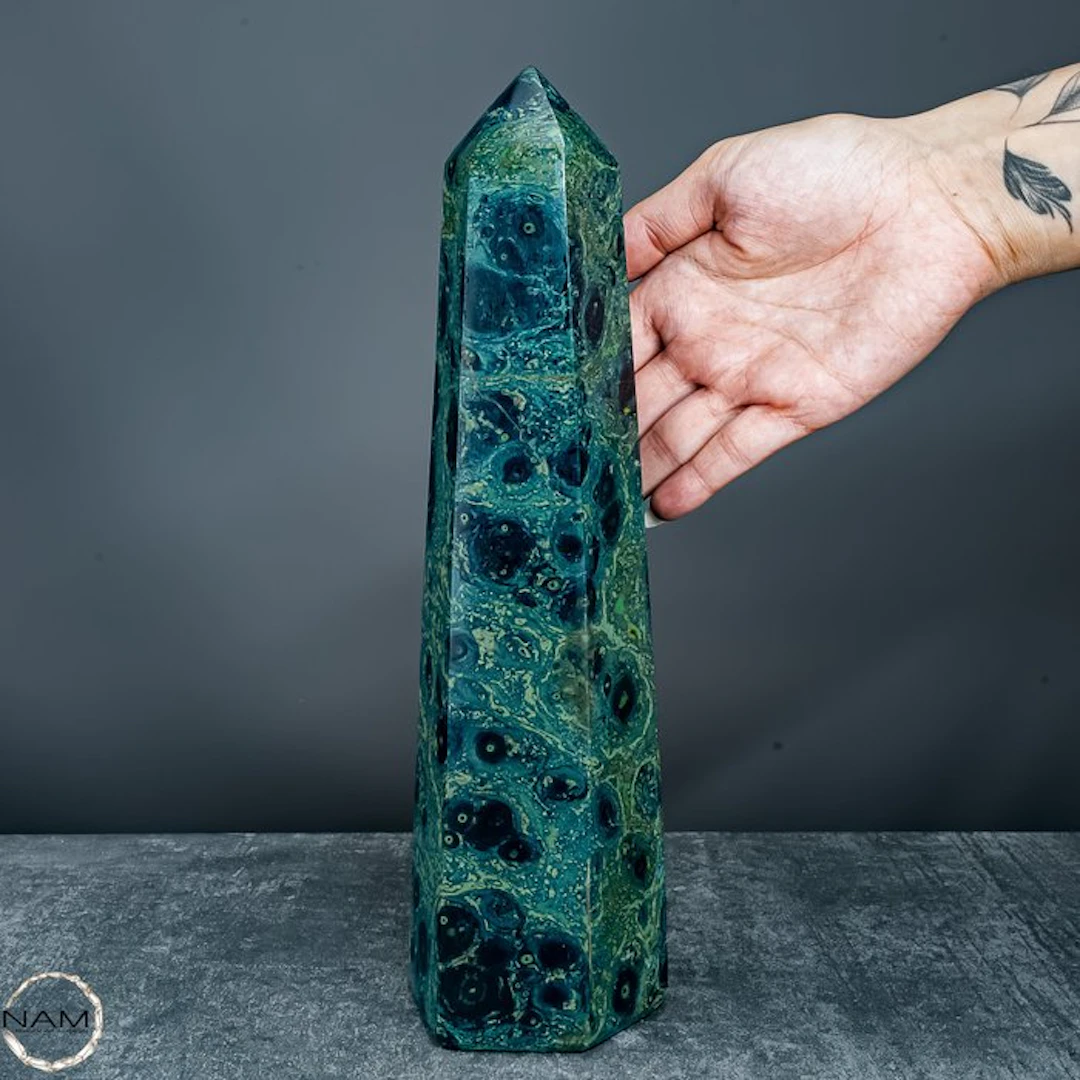 Majestic Kambaba Obelisk from Madagascar – 2.1 kg Naturkunst- 2114.36 g