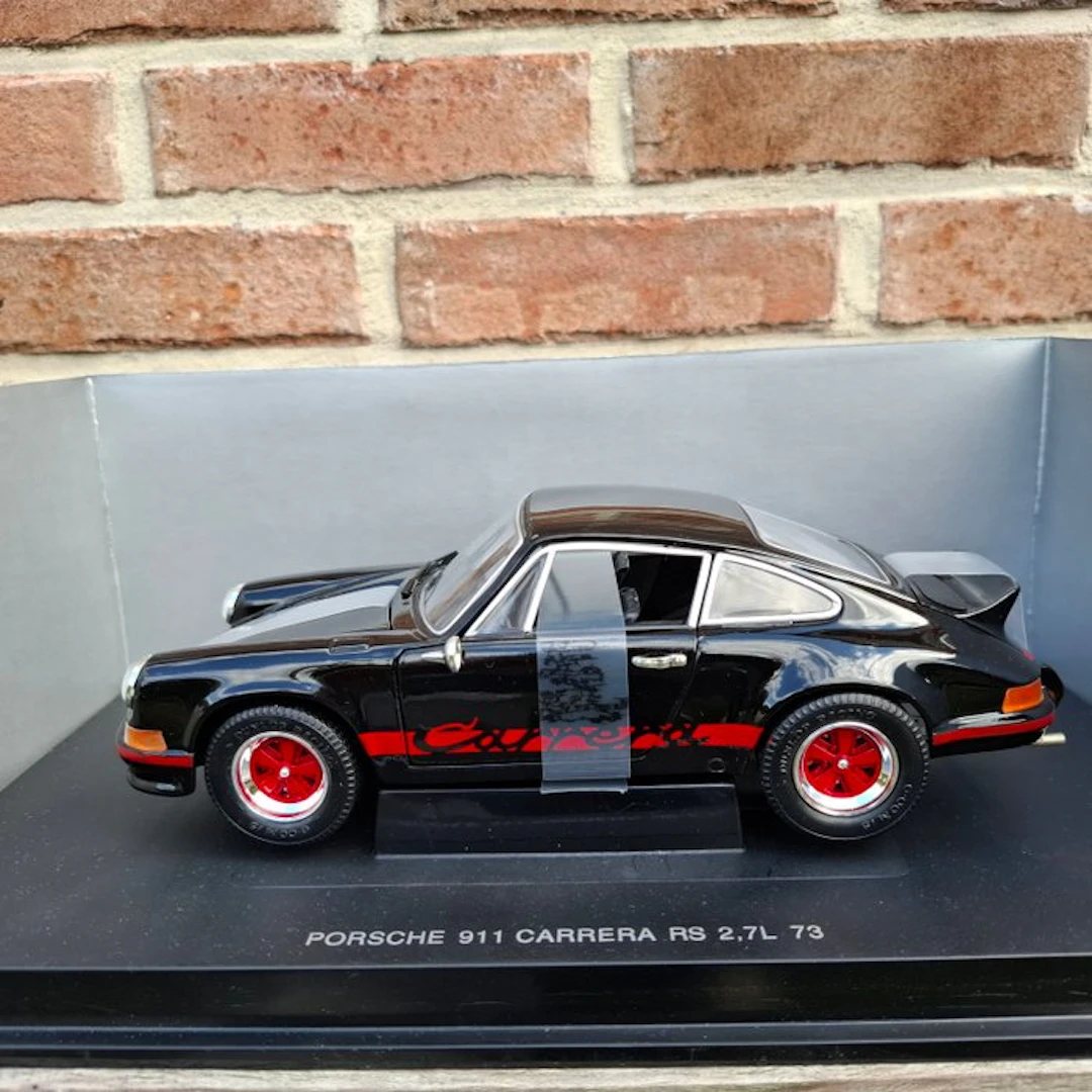 Eagle's Race 1:18 - Model coupé - Porsche 911 Carrera RS 2,7L Black/Red - 1973