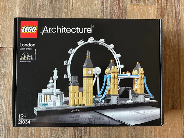 LEGO Set - 21034 - Architecture - London