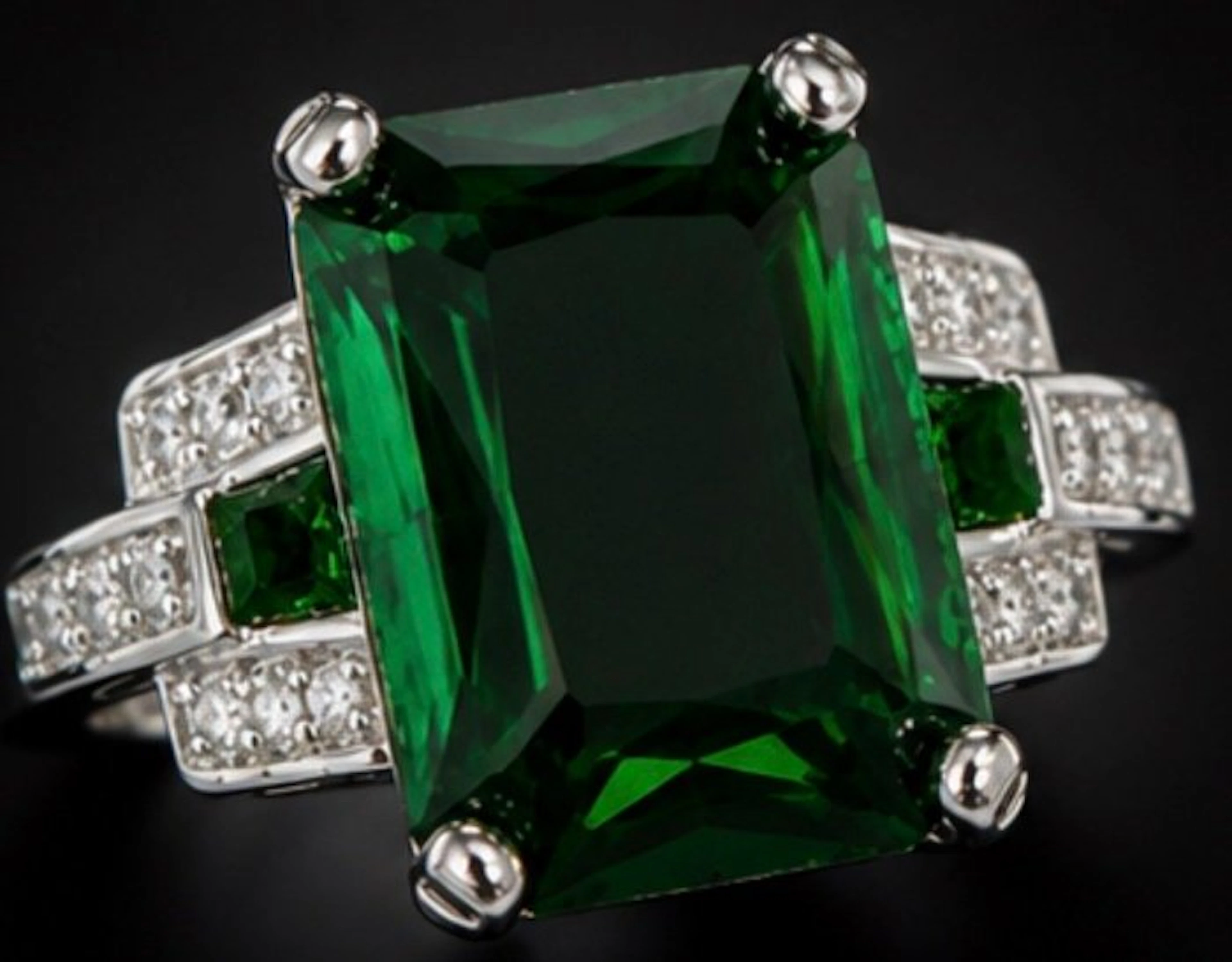 925 Sterling Silver Emerald Green Crystal Ring Emerald...