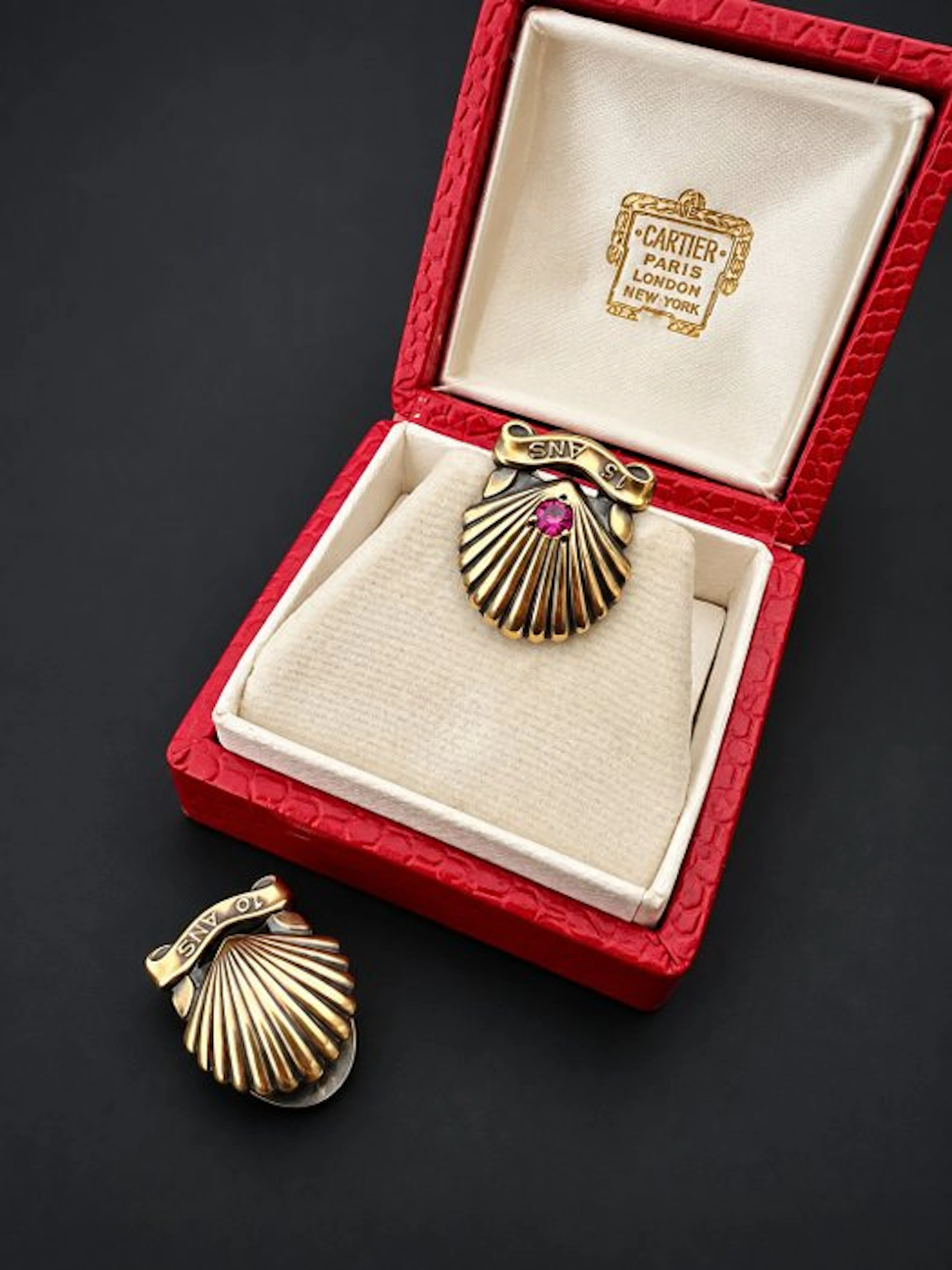 Silver, vermeil - Brooch - Lapel buttons - Scallop shell